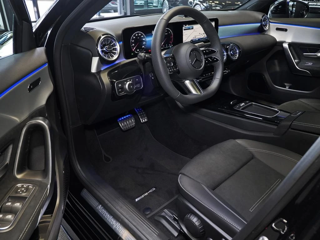 Mercedes-Benz-A-Klasse 200 d-image-5