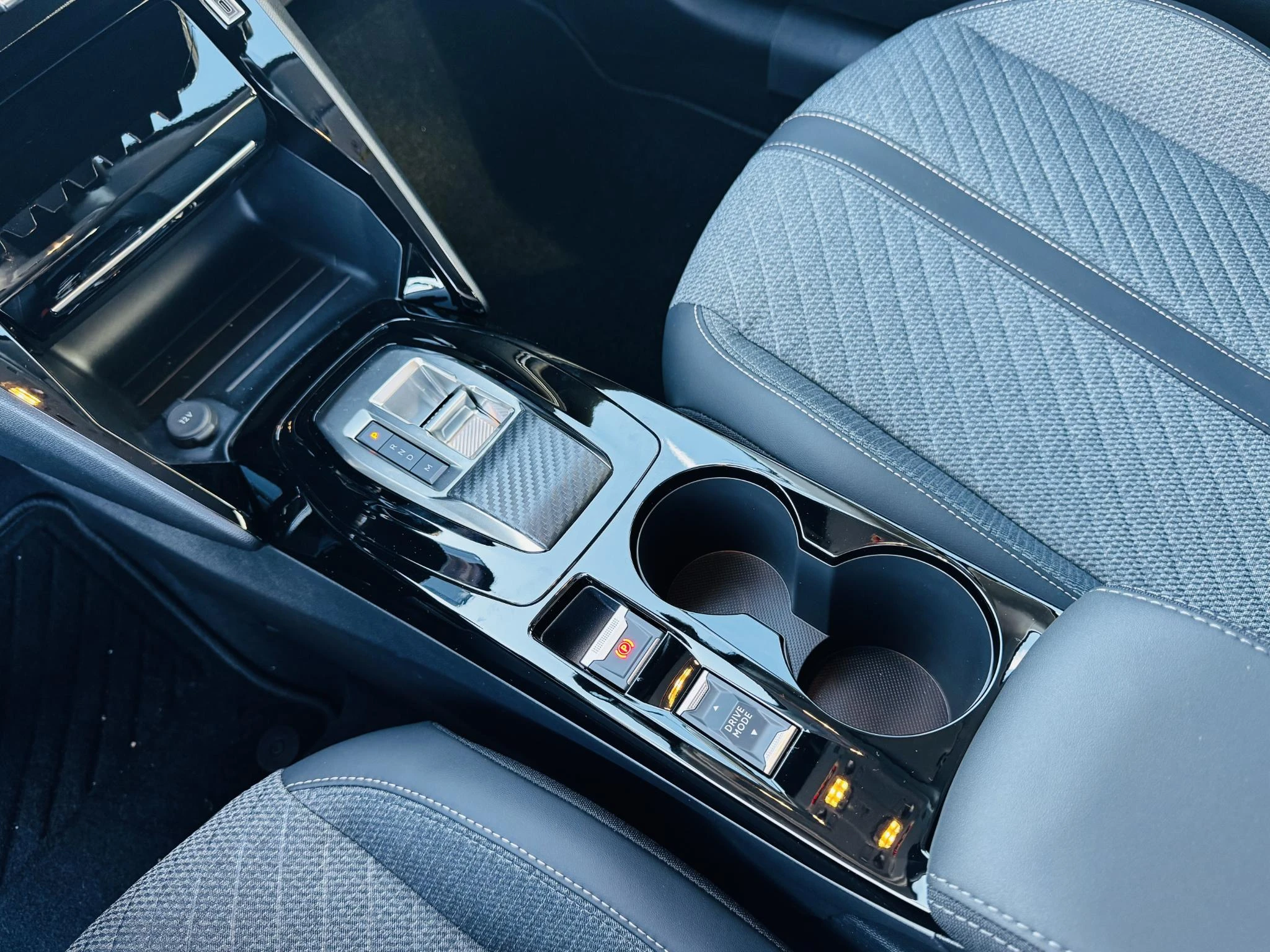 Peugeot-208-image-17