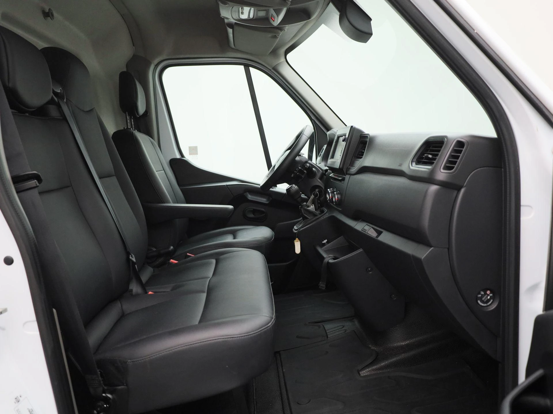 Renault-Master-image-11