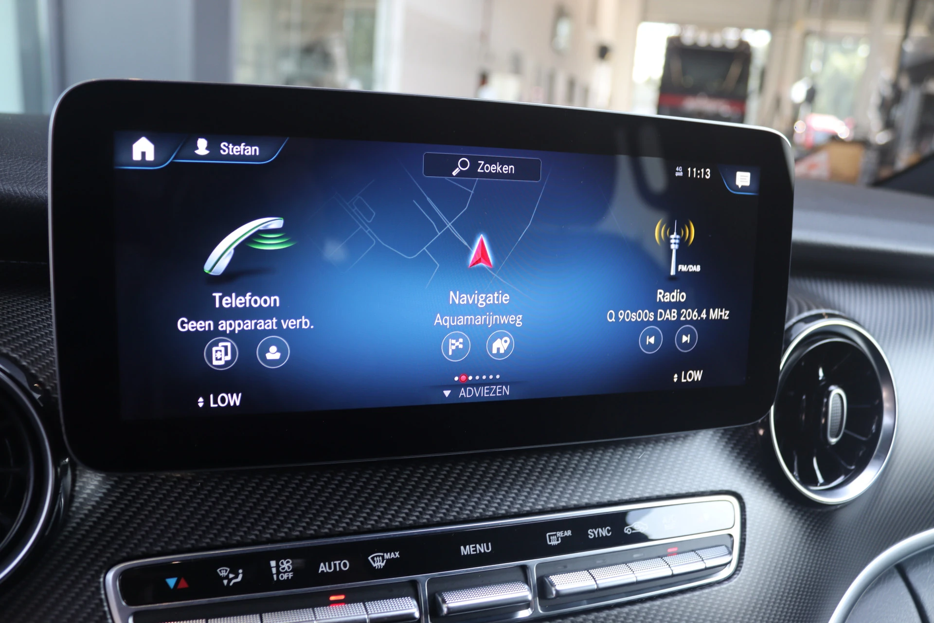 Mercedes-Benz-V-Klasse-image-10