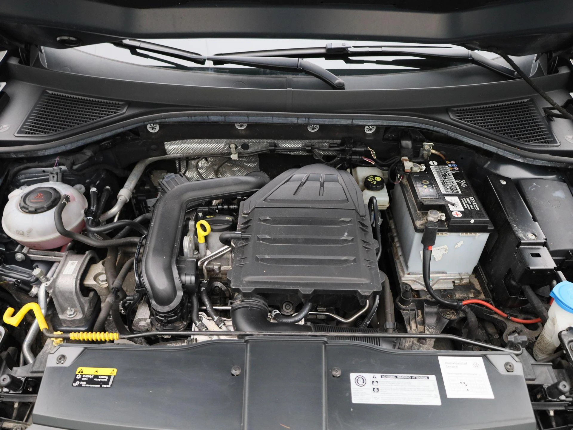 Volkswagen-T-Roc-image-32