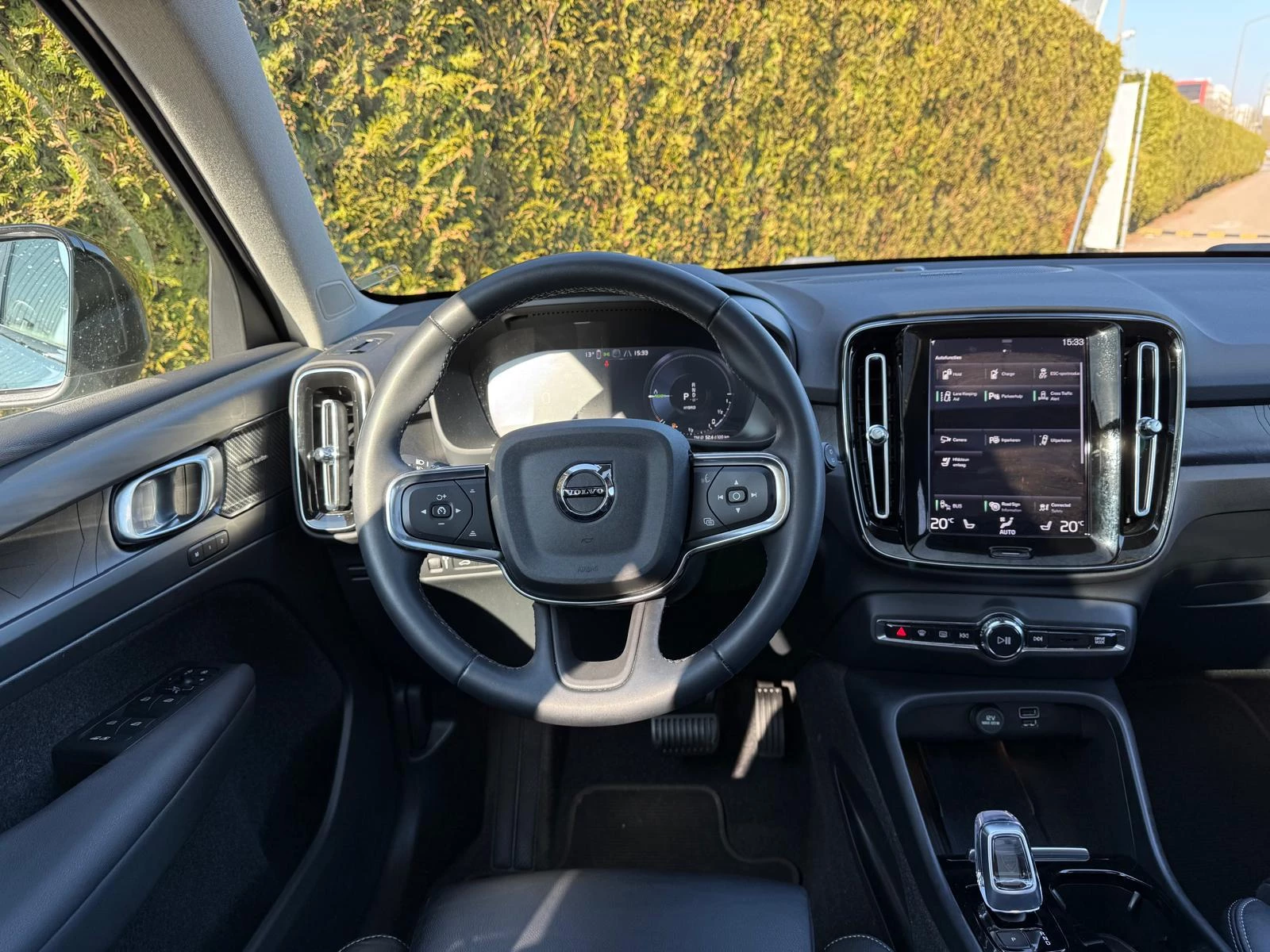 Volvo-XC40-image-22