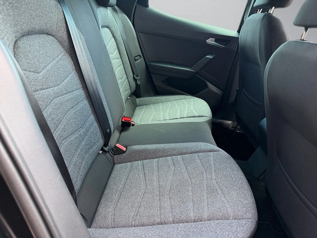 SEAT-Arona-image-10