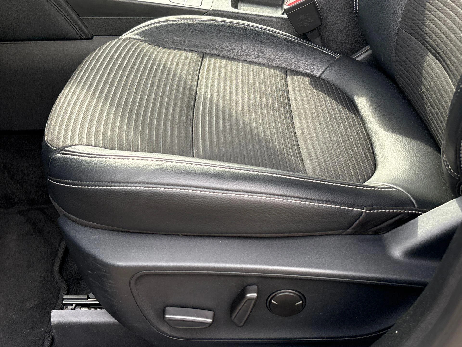 Ford-Kuga-image-19