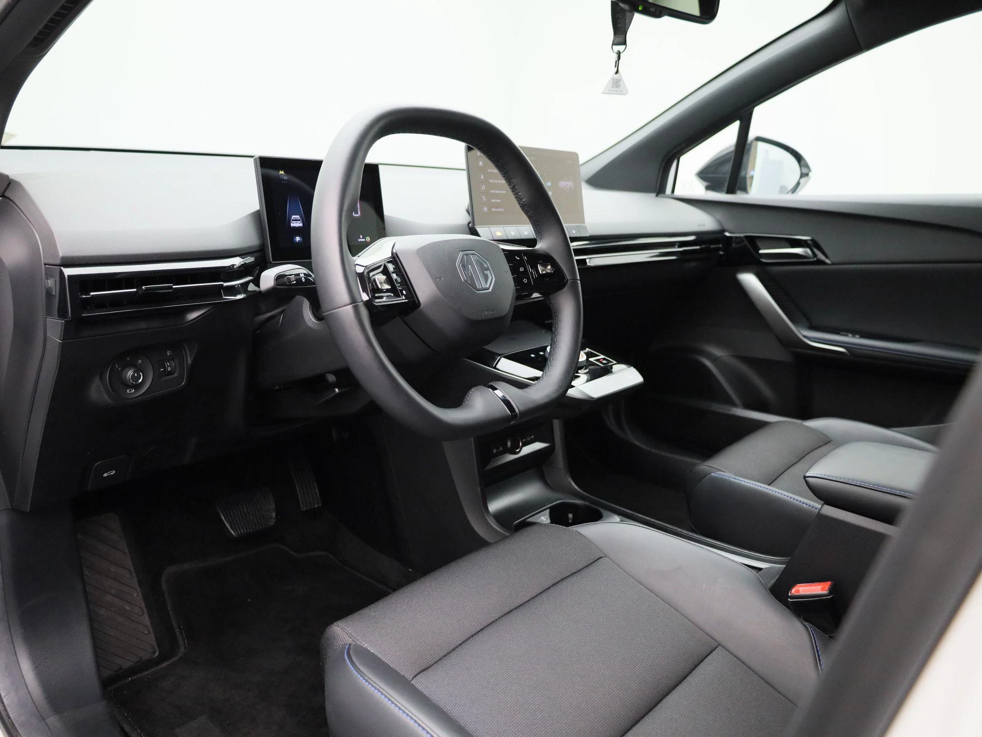 MG MG4 64 kWh Luxury