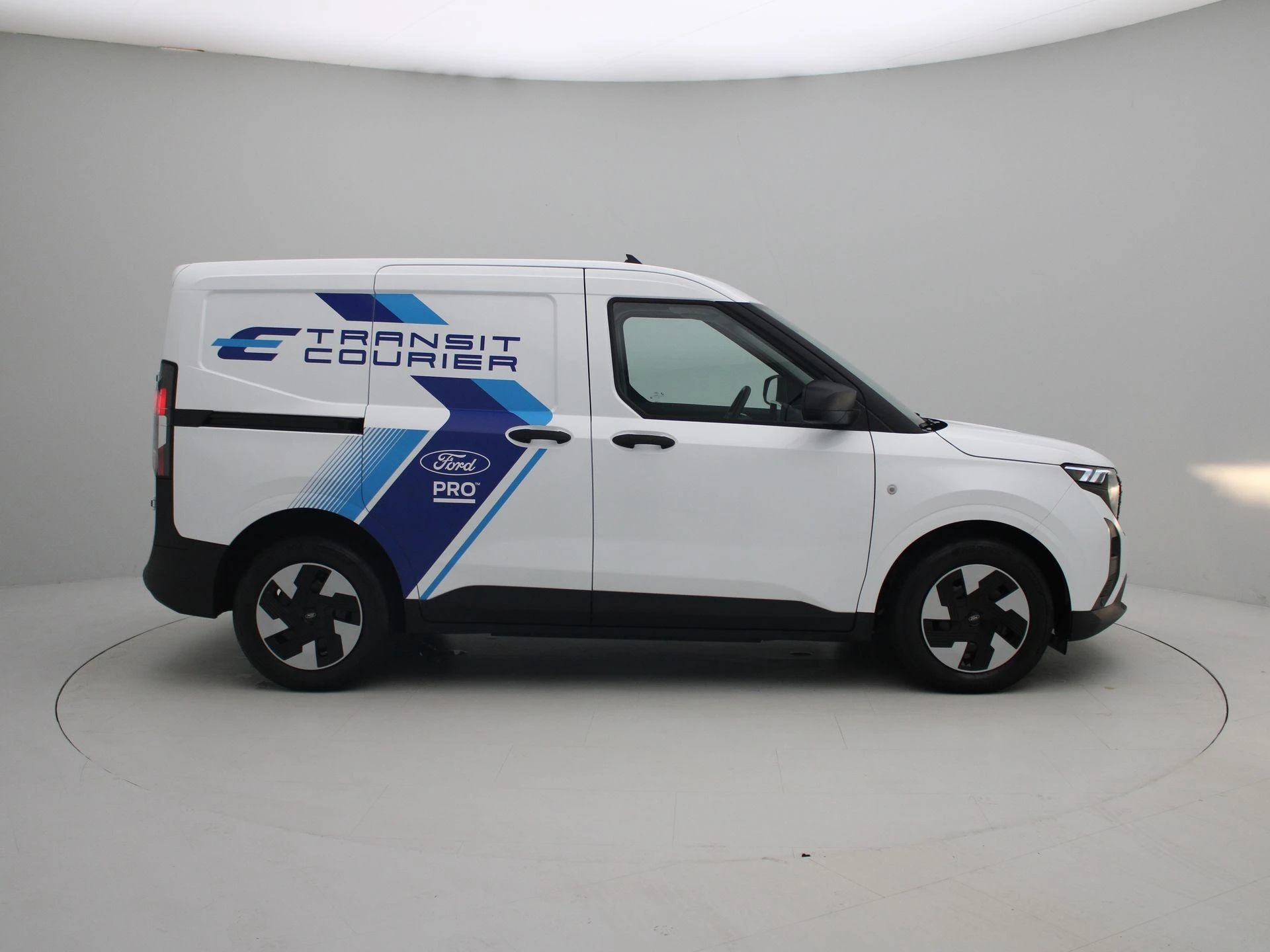Ford-E-Transit-image-5