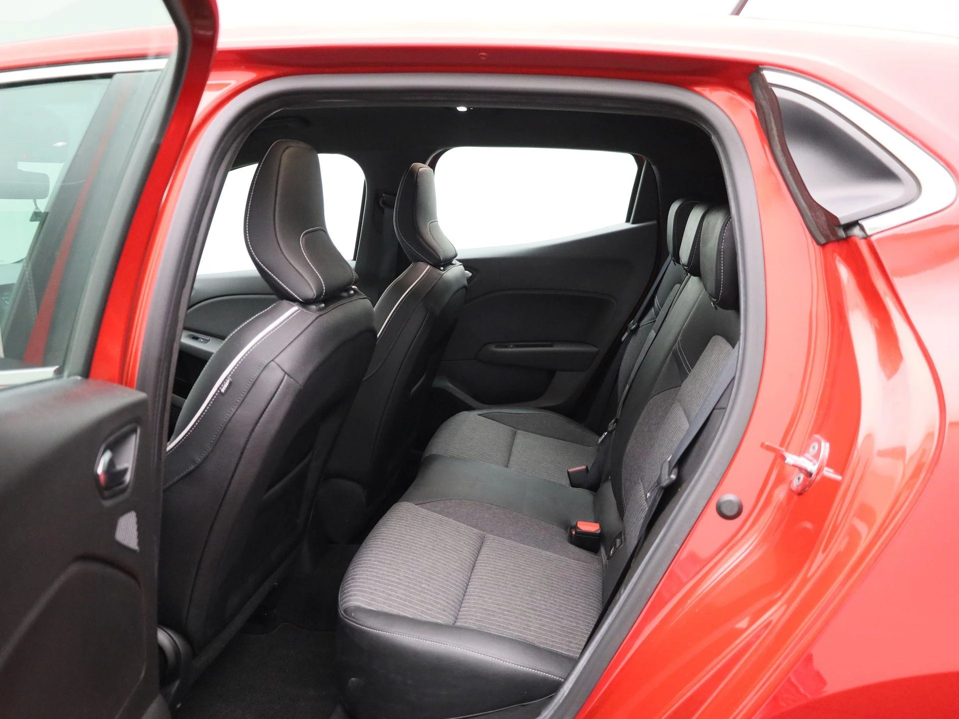 Renault-Clio-image-9