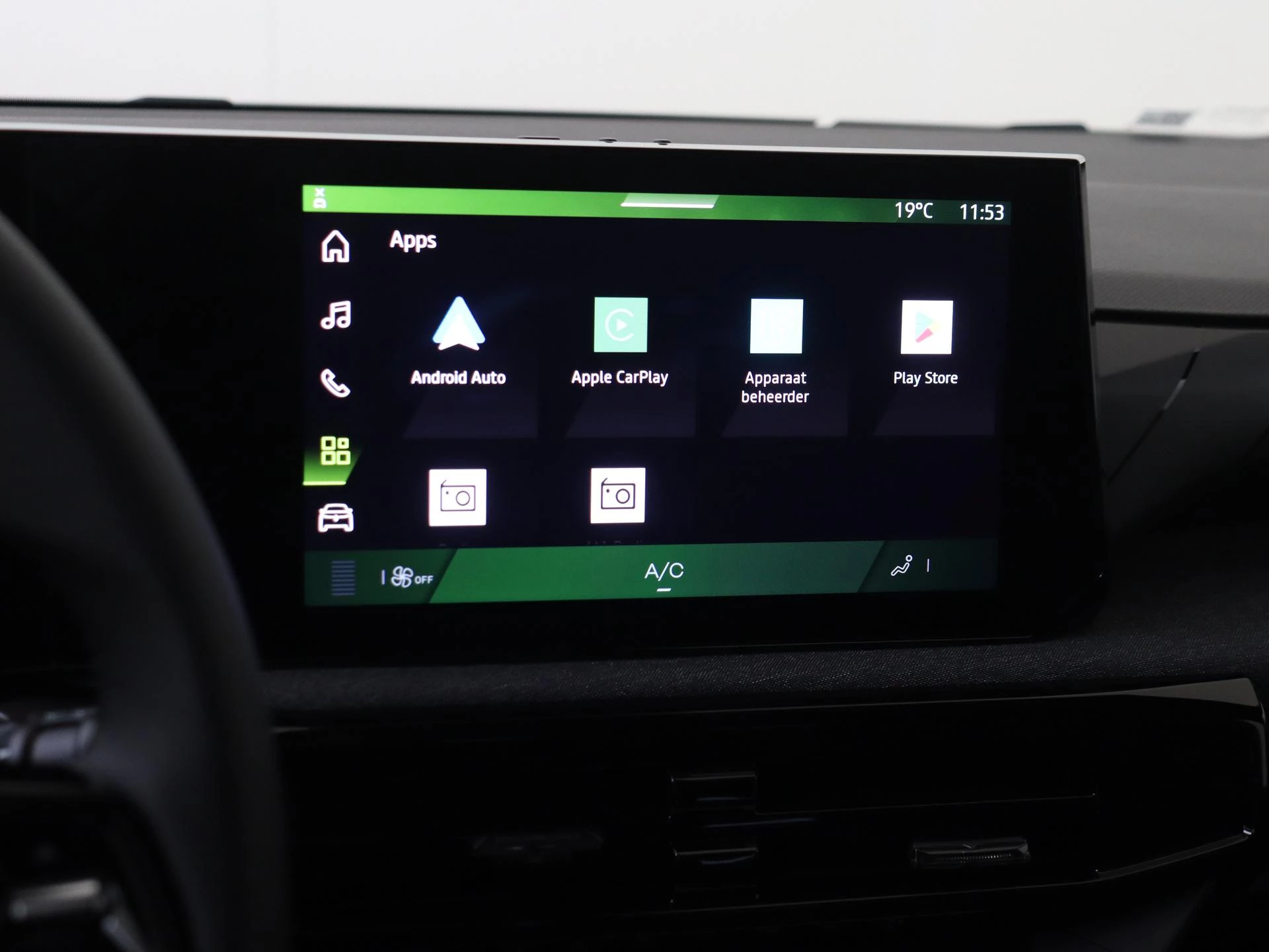 Renault-Clio-image-17