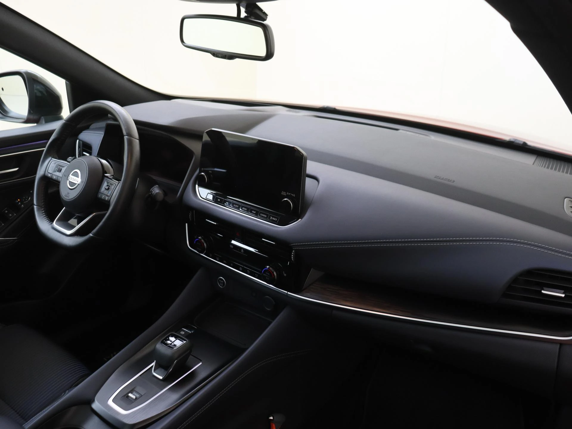 Nissan-QASHQAI-image-4