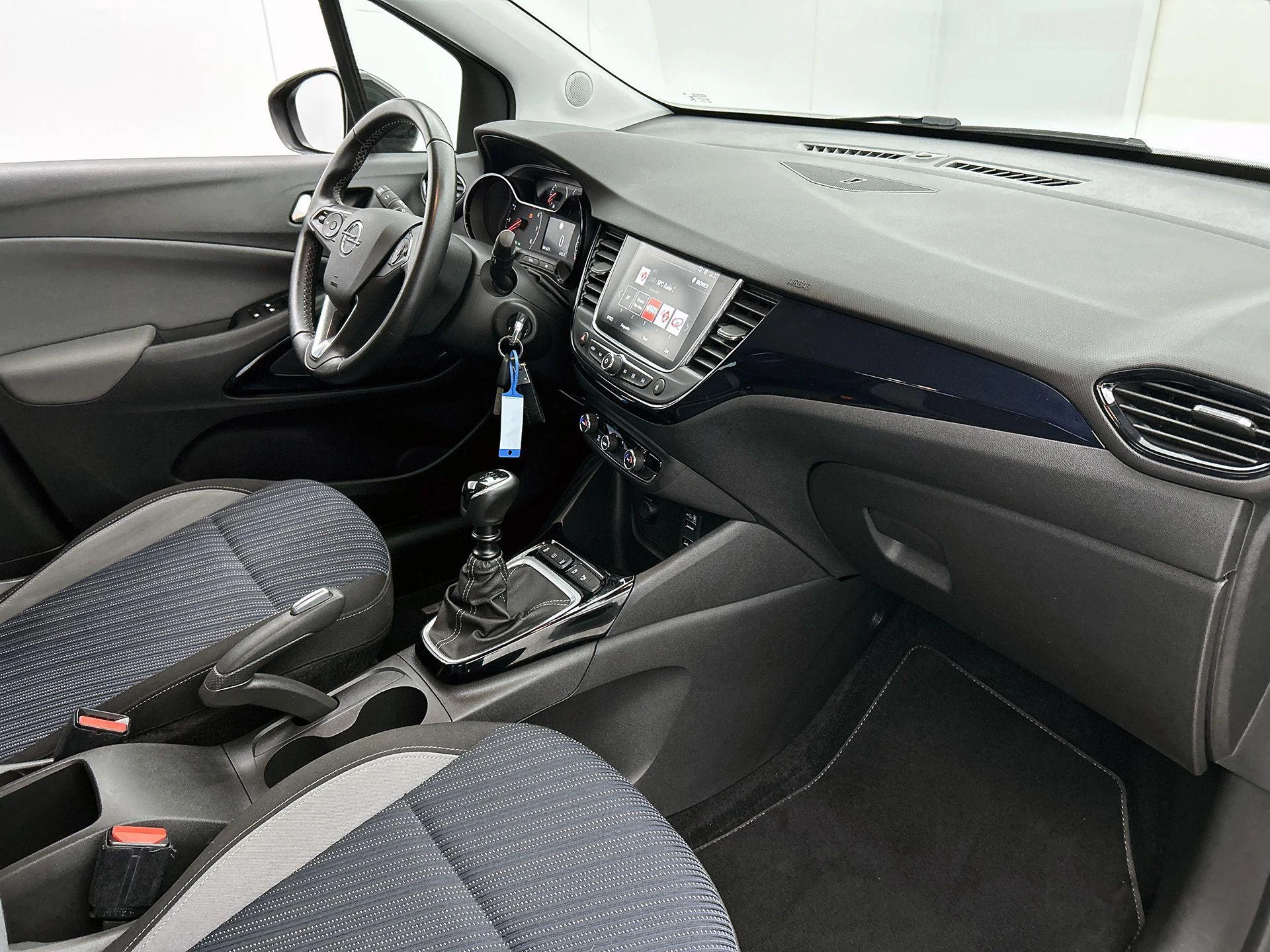Opel-Crossland X-image-19
