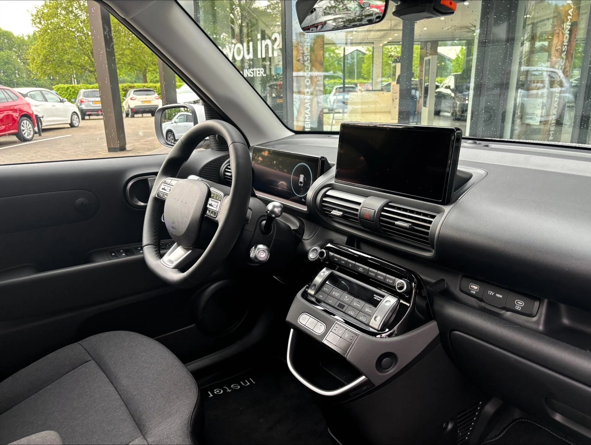 Hyundai-Inster-image-2