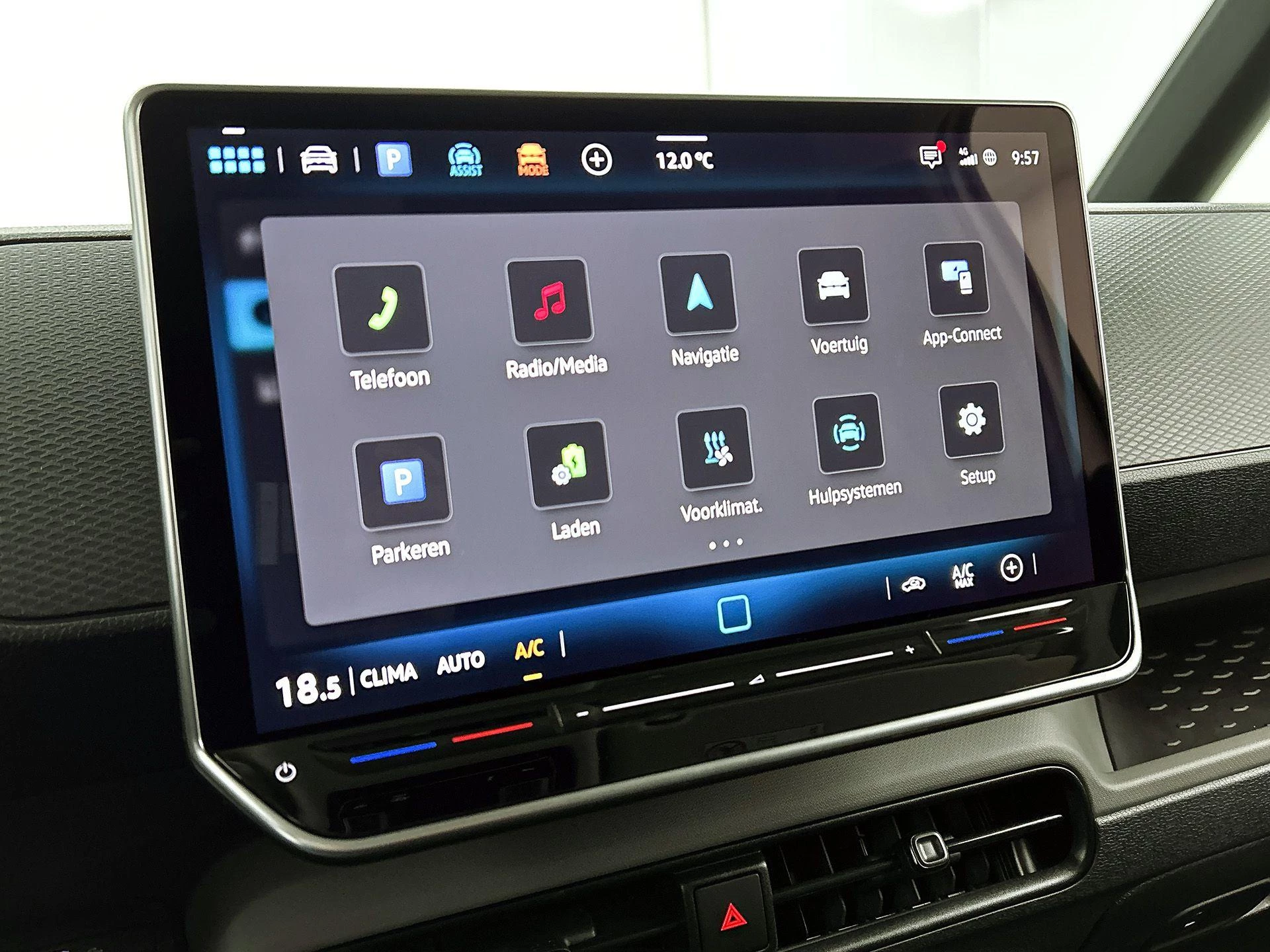 Volkswagen-ID. Buzz Cargo-image-31