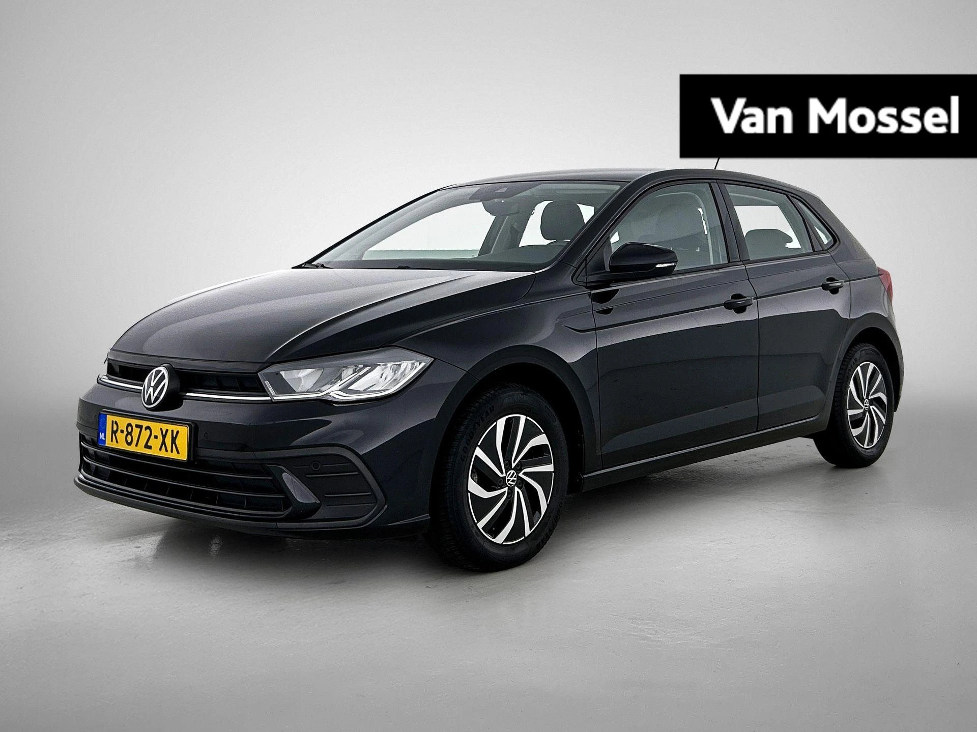 Volkswagen-Polo-image-0