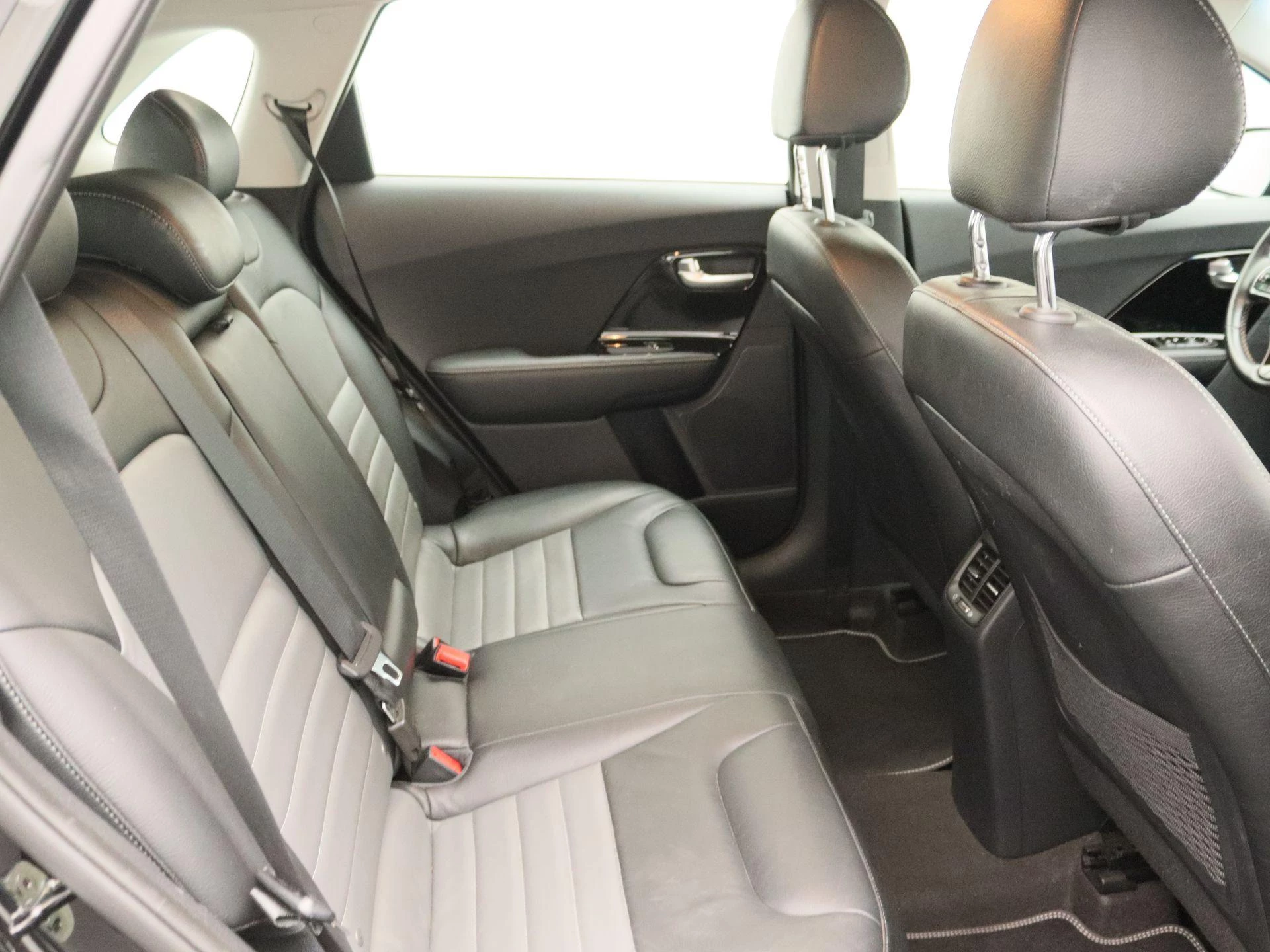Kia-Niro-image-26