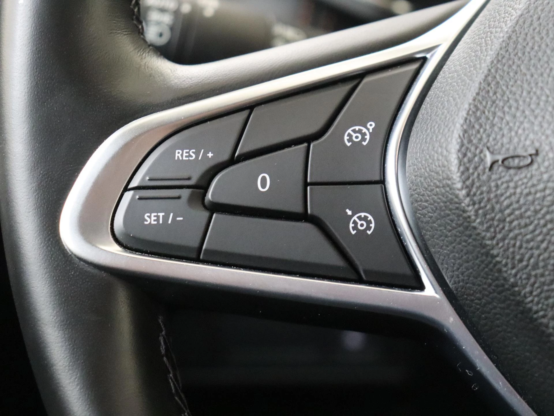 Renault-Captur-image-13