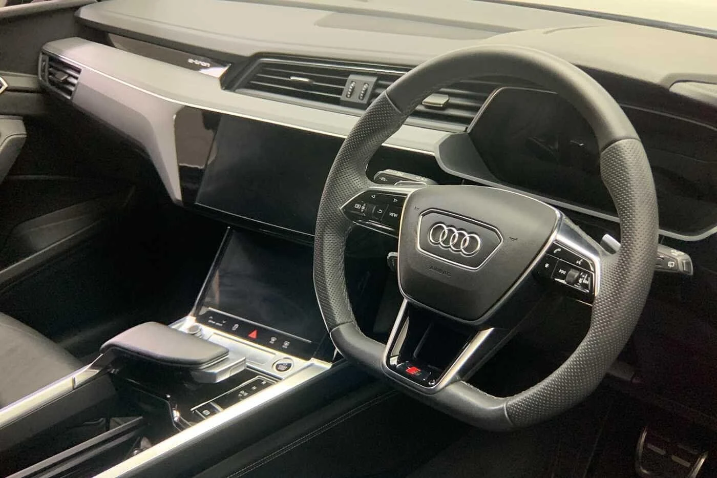 Audi-Q8-image-5