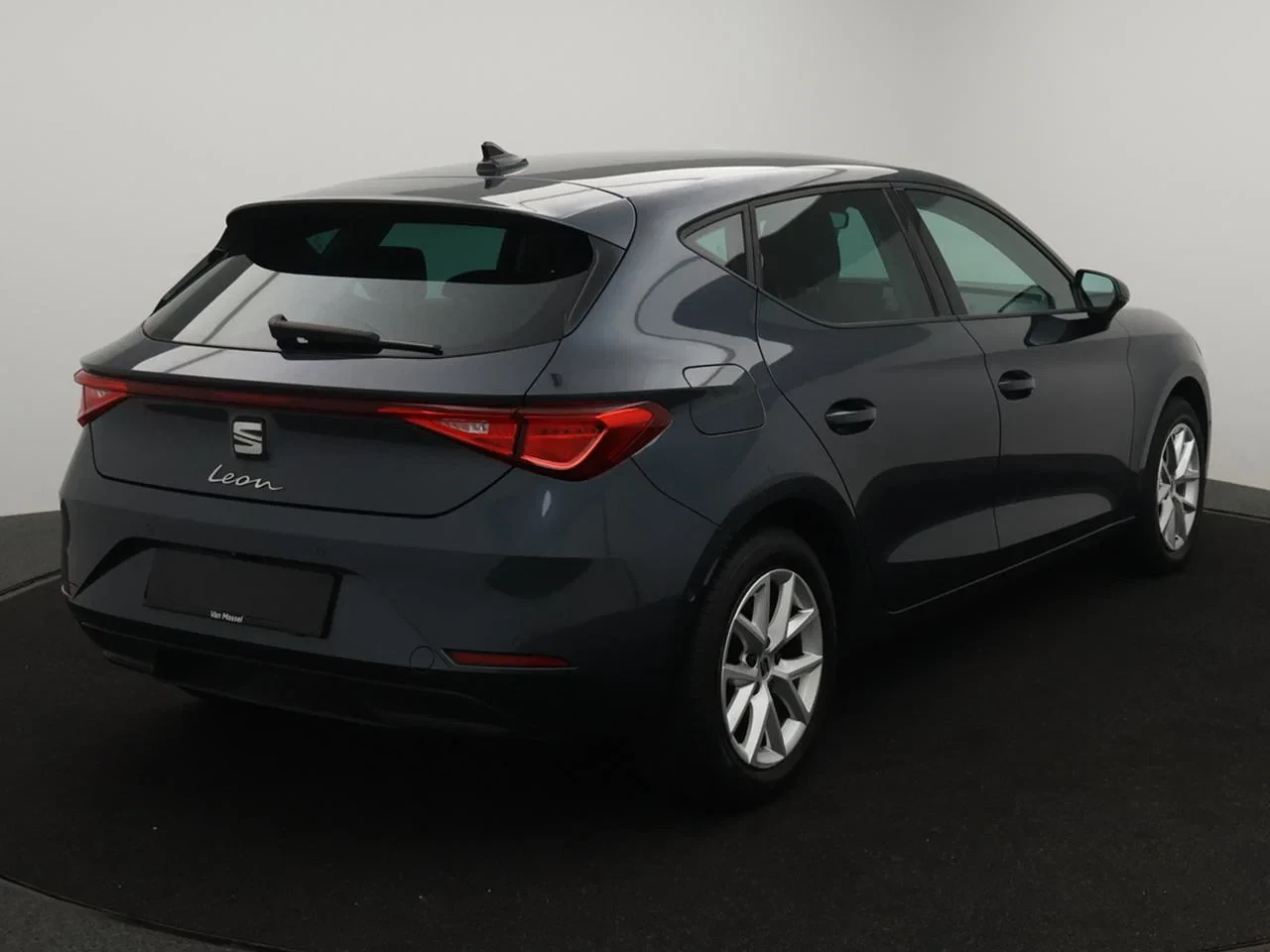 SEAT Leon Leon 5D Move! 1.0eTSI 110PK *AUTOMAAT*VIRTUAL COCKPIT*CAMERA*PDC*CRUISE*NAVI*APP-CONNECT*...*