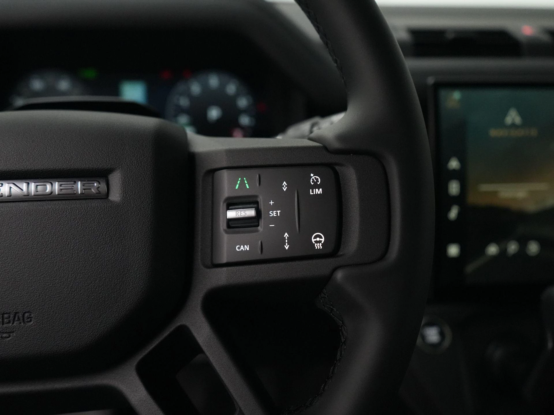 Land Rover-Defender-image-13