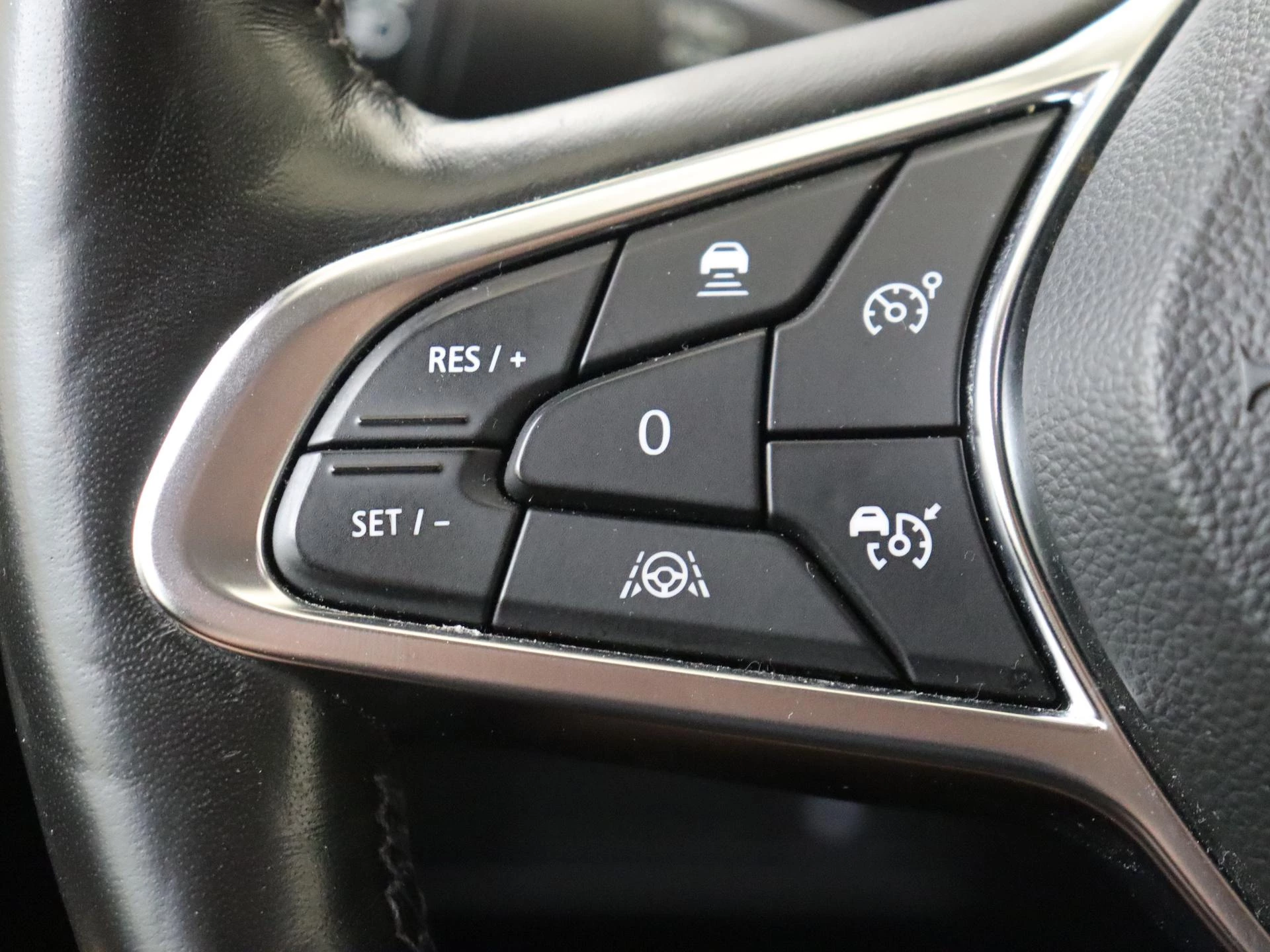 Renault-Captur-image-12
