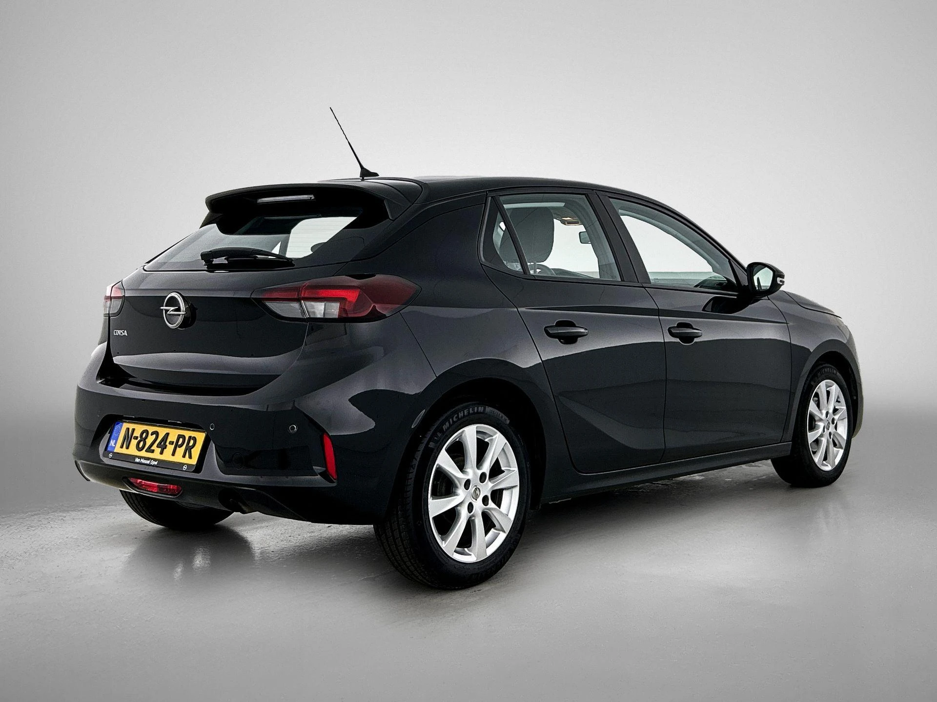 Opel-Corsa-image-4