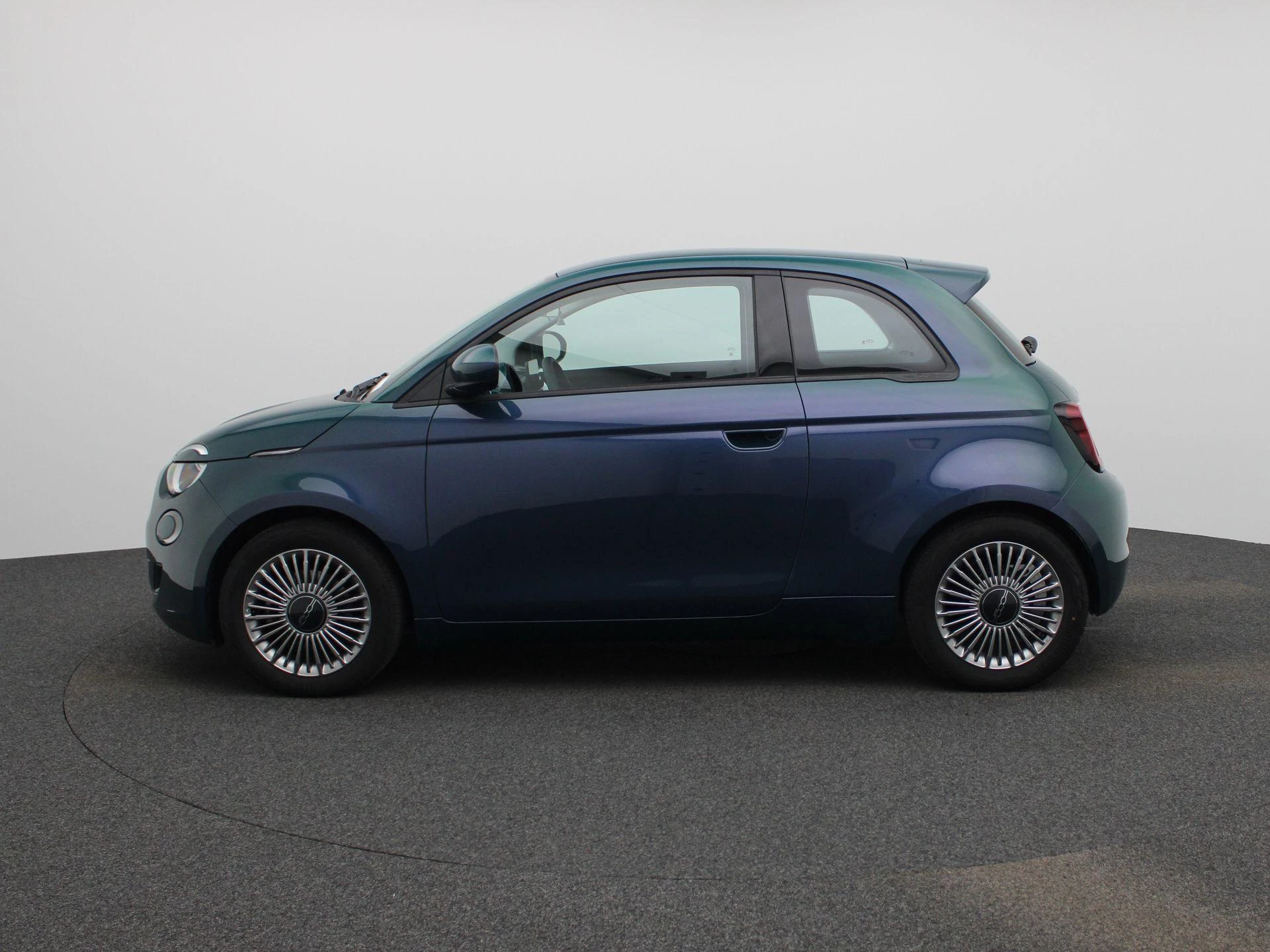 Fiat-500-image-3