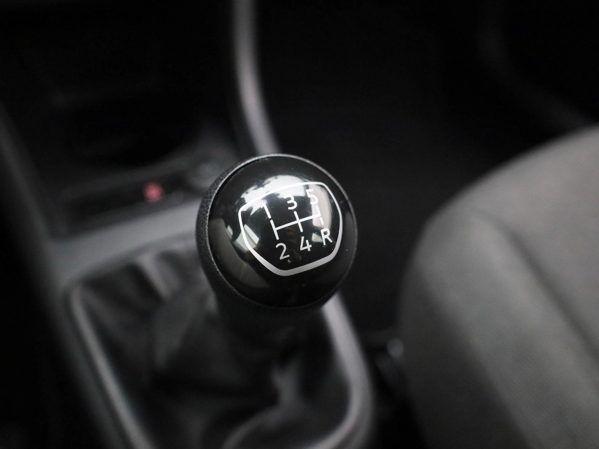 Volkswagen-up!-image-19