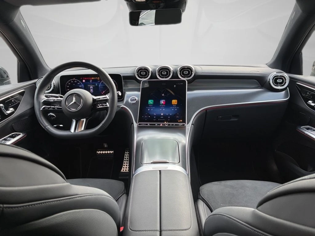Mercedes-Benz-GLC 220 d-image-11