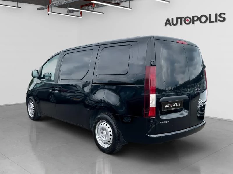 Hyundai-Staria-image-2