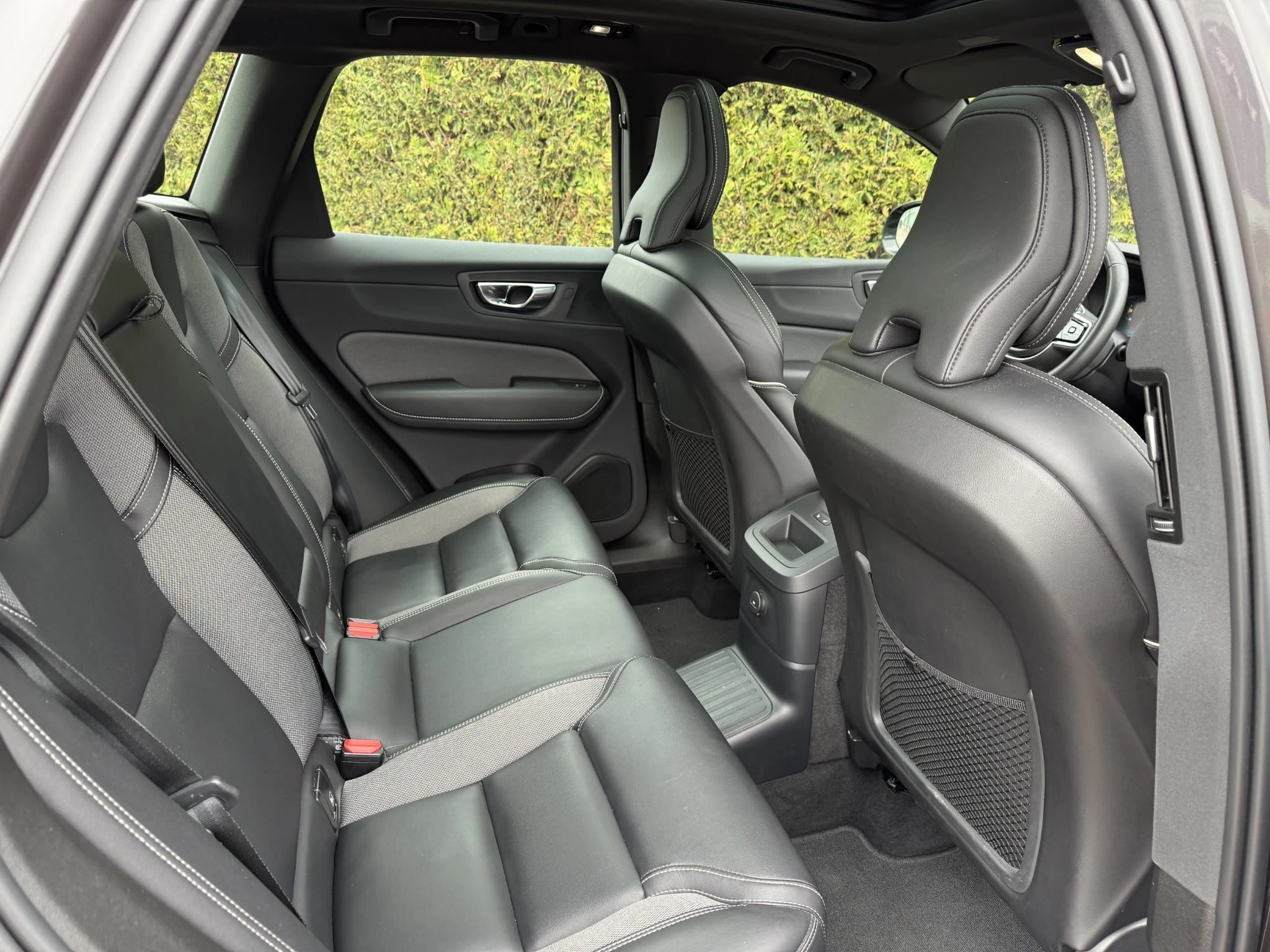 Volvo XC60 T8 Plug-in hybrid AWD Plus Dark