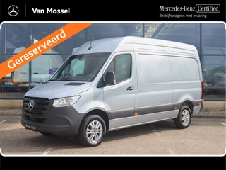 Mercedes-Benz-Sprinter-image-0