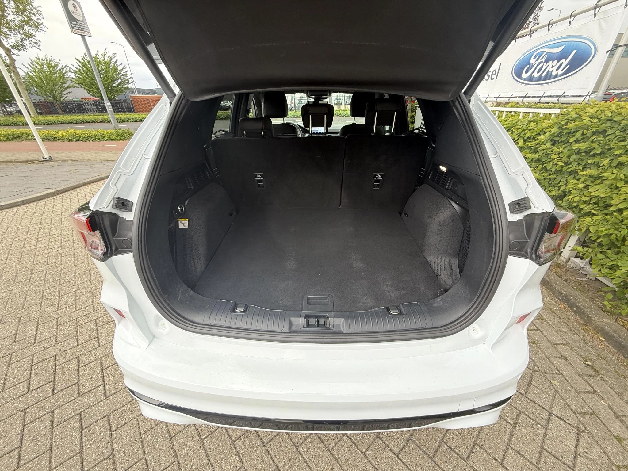 Ford-Kuga-image-10