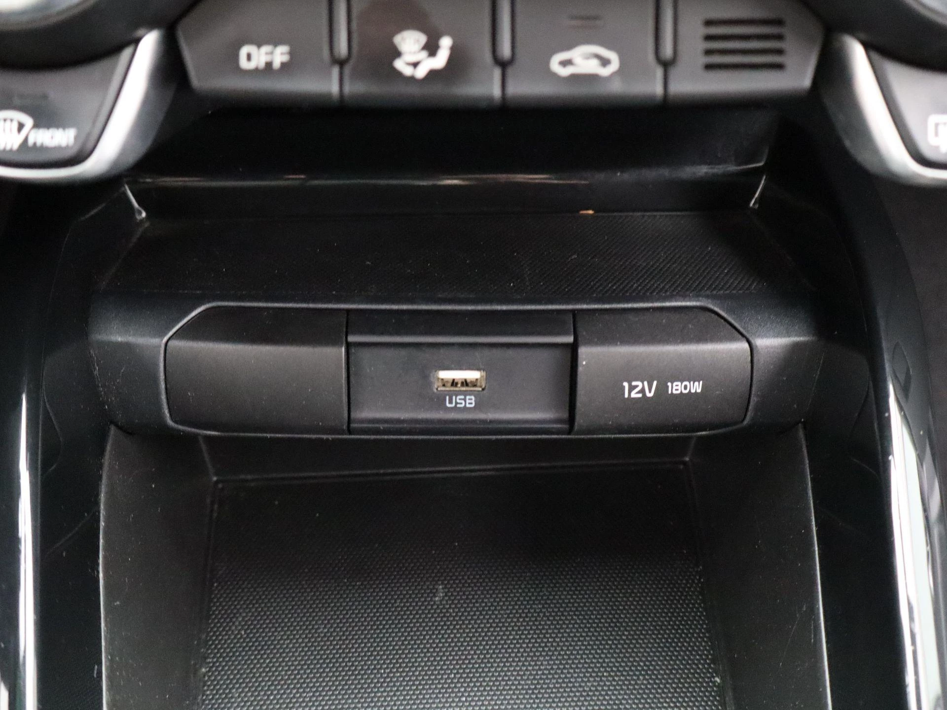 Kia Stonic 1.0 T-GDi MHEV DynamicLine