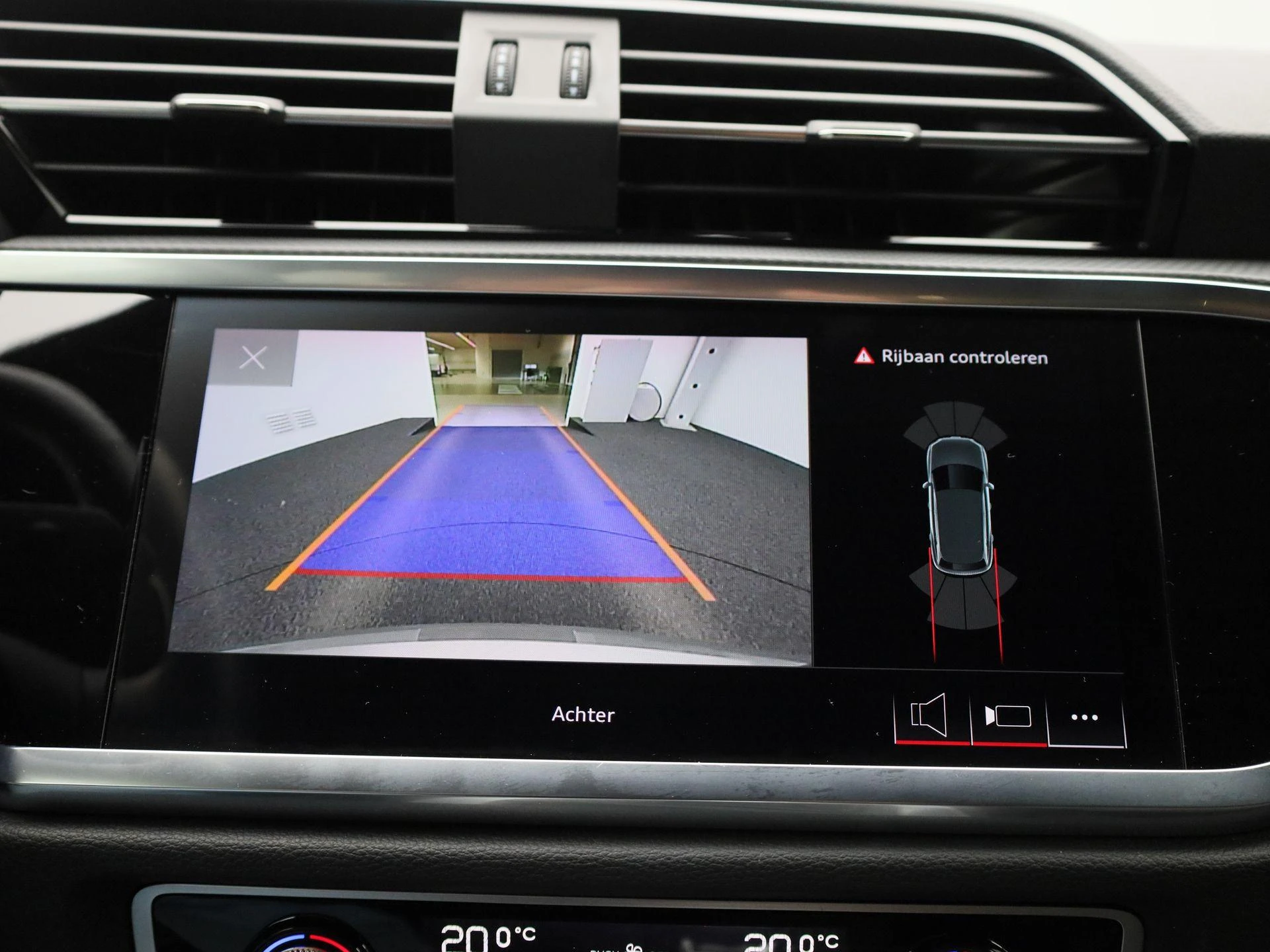 Audi-Q3-image-32