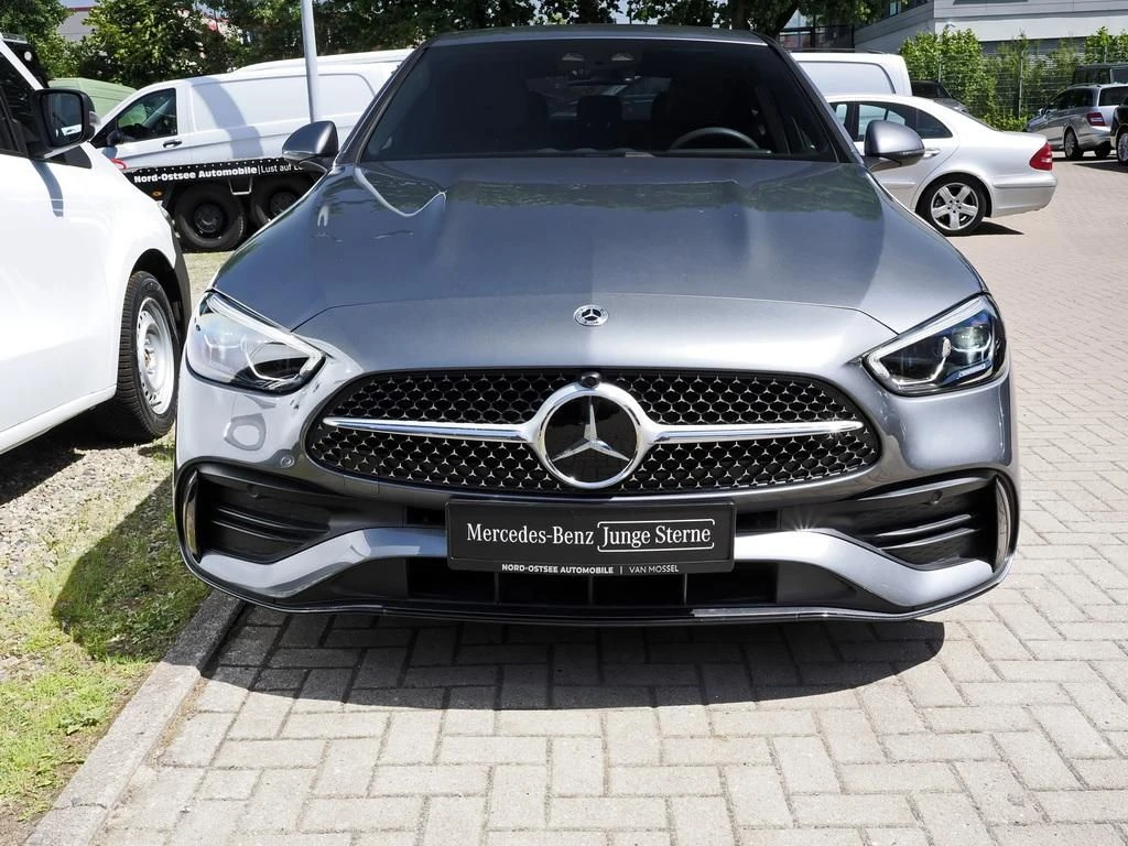 Mercedes-Benz-C-Klasse 300 d-image-3