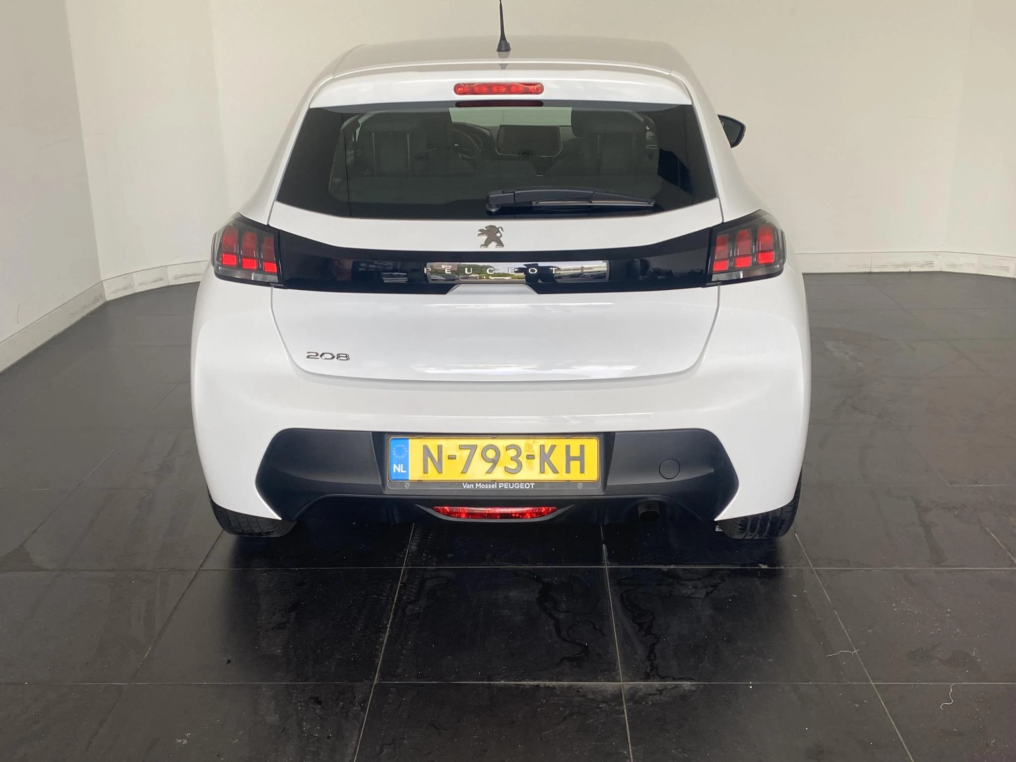 Peugeot-208-image-3