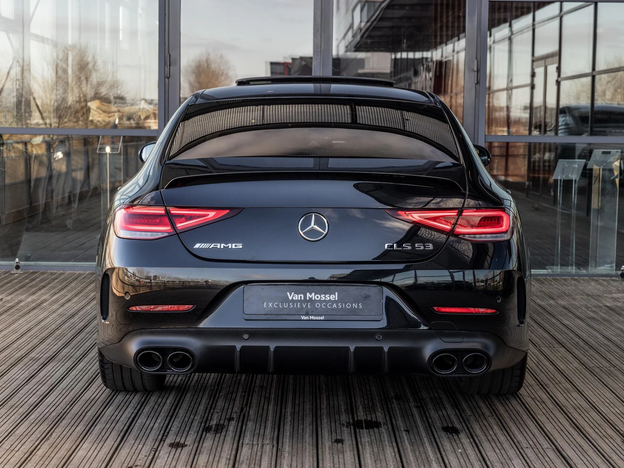 Mercedes-Benz-CLS-image-3