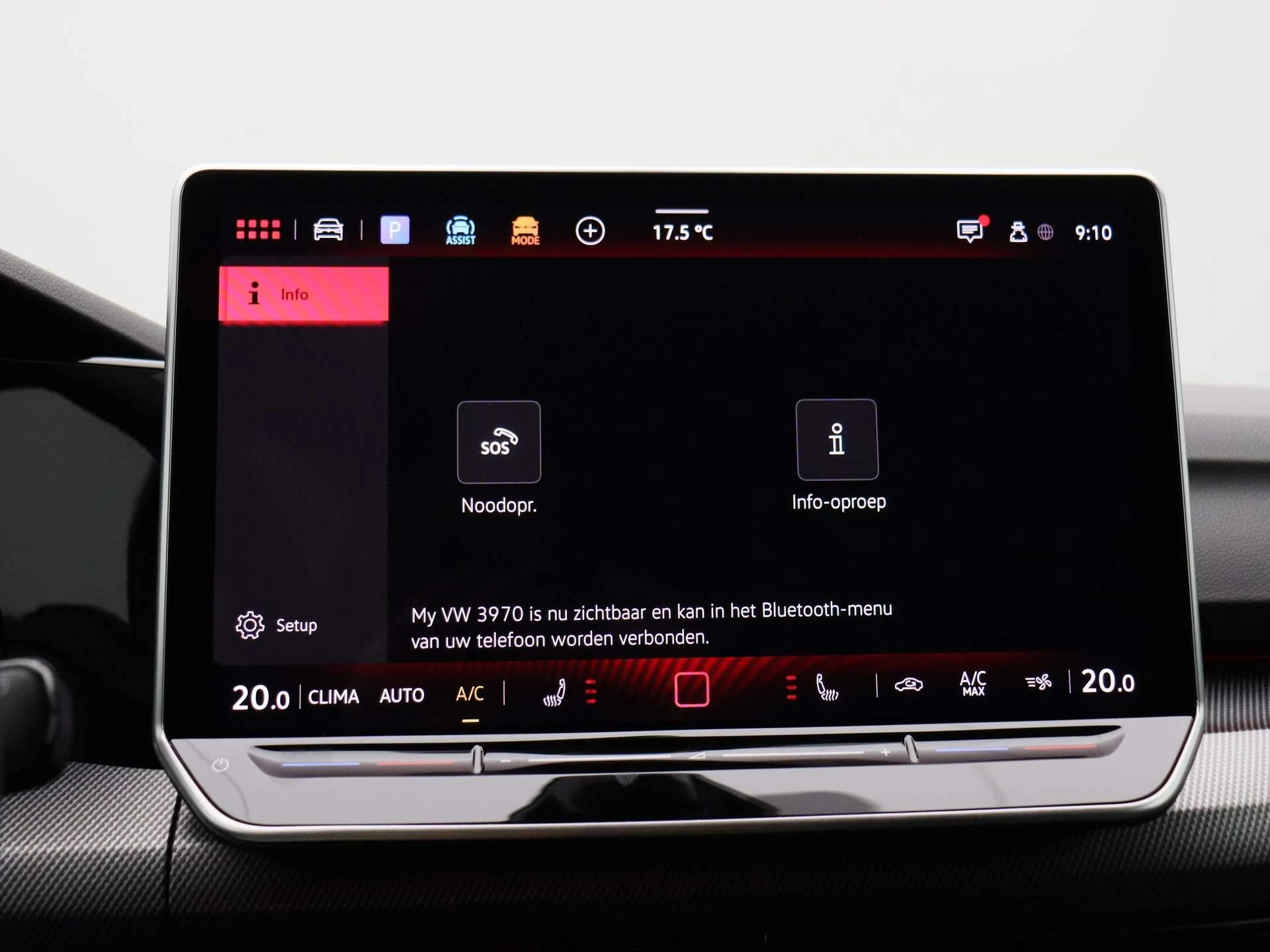 Volkswagen-Golf-image-25