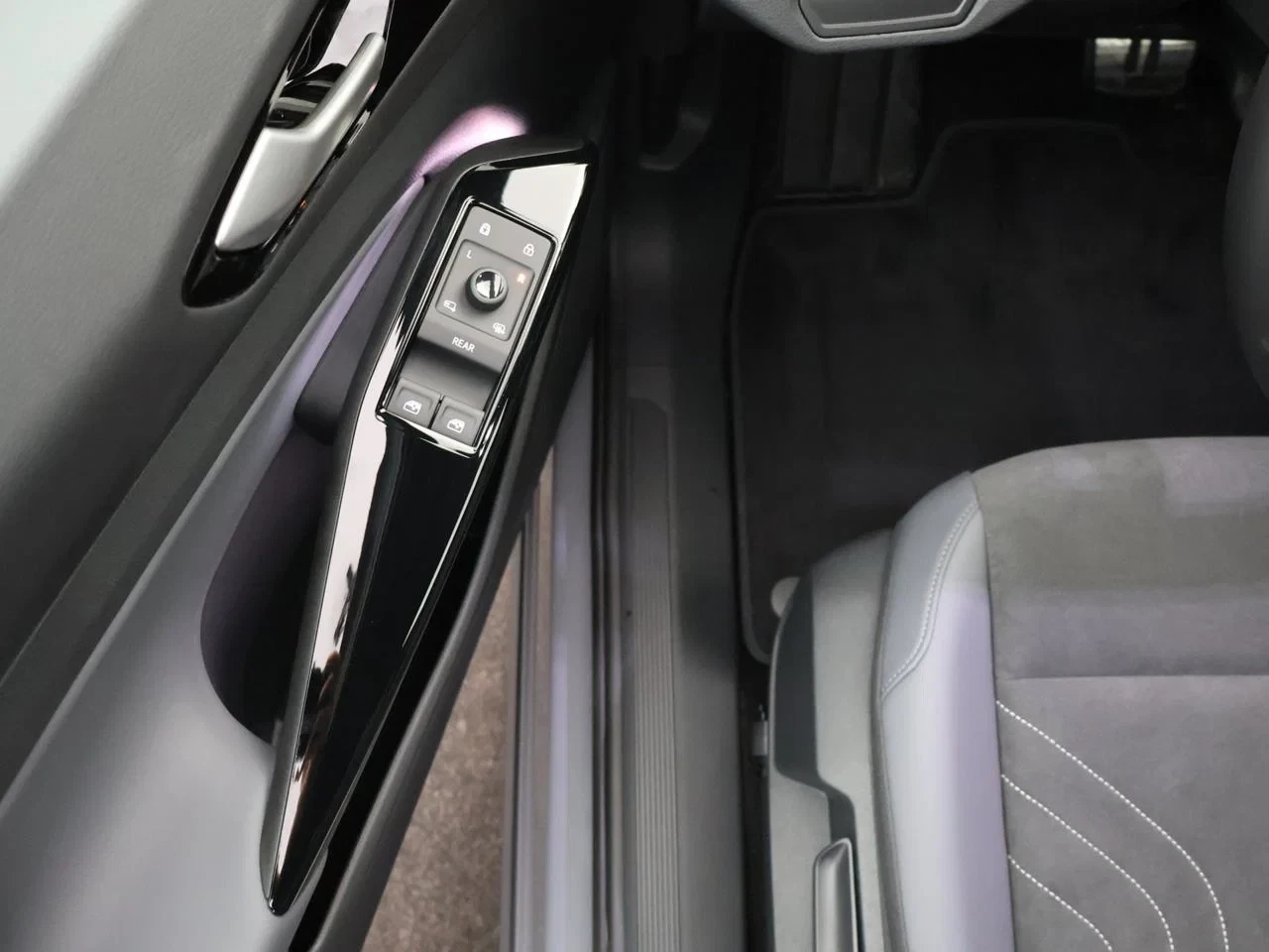Volkswagen-ID.4-image-18