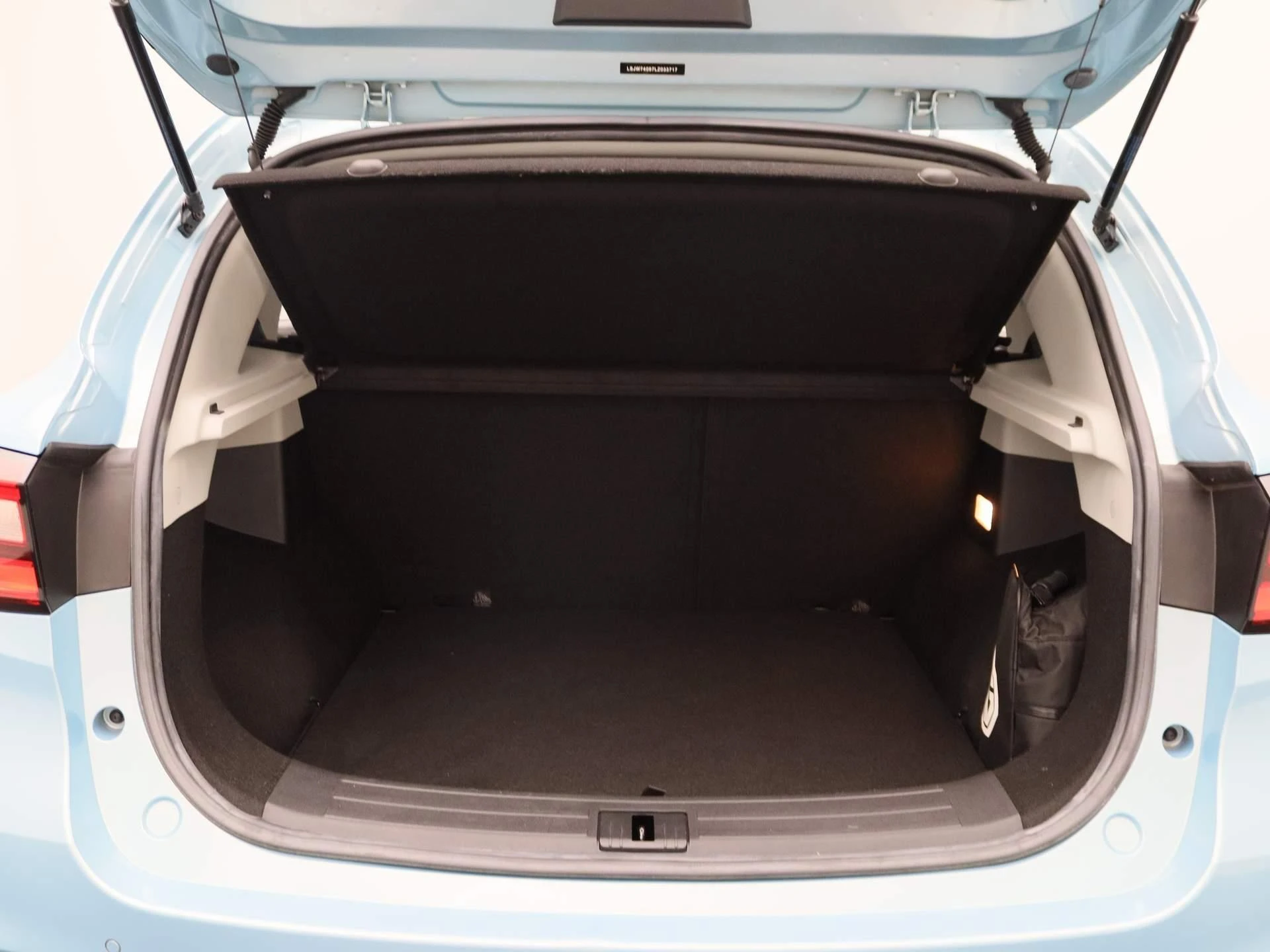 MG-ZS EV-image-9