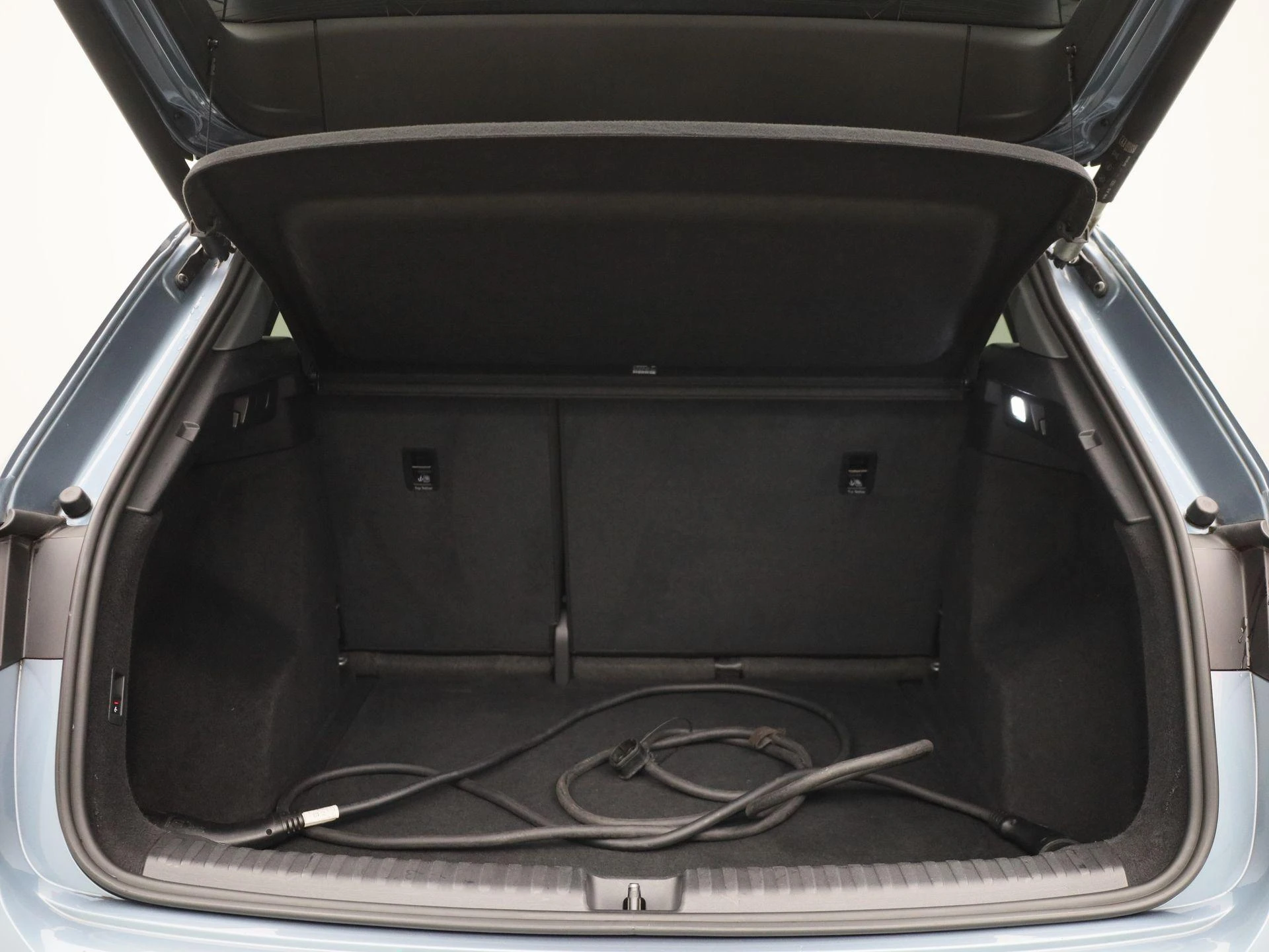 Audi-Q4 e-tron-image-16