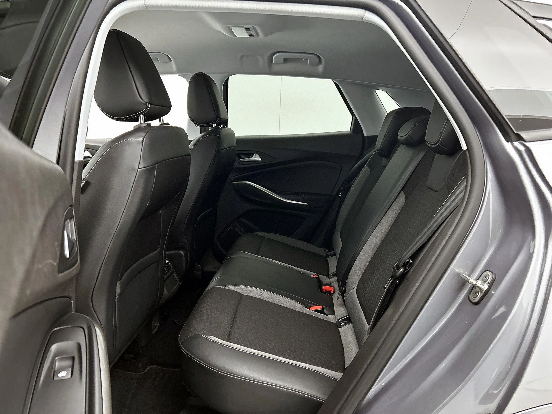 Opel-Grandland-image-25