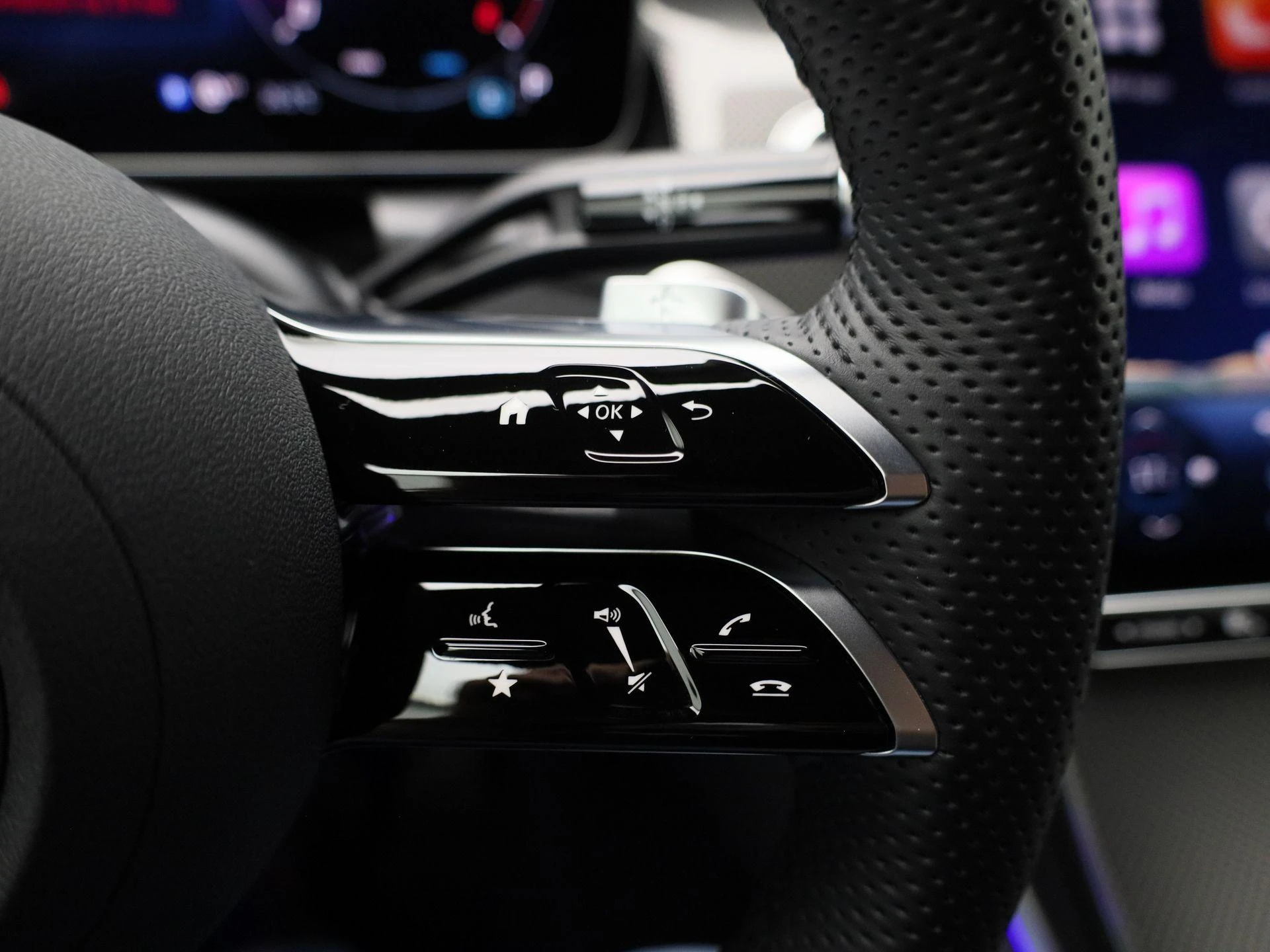 Mercedes-Benz-GLC-image-18