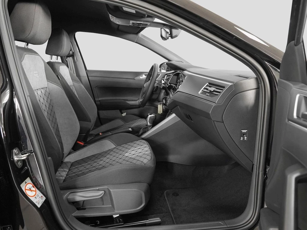 Volkswagen Polo R-Line DSG RearView