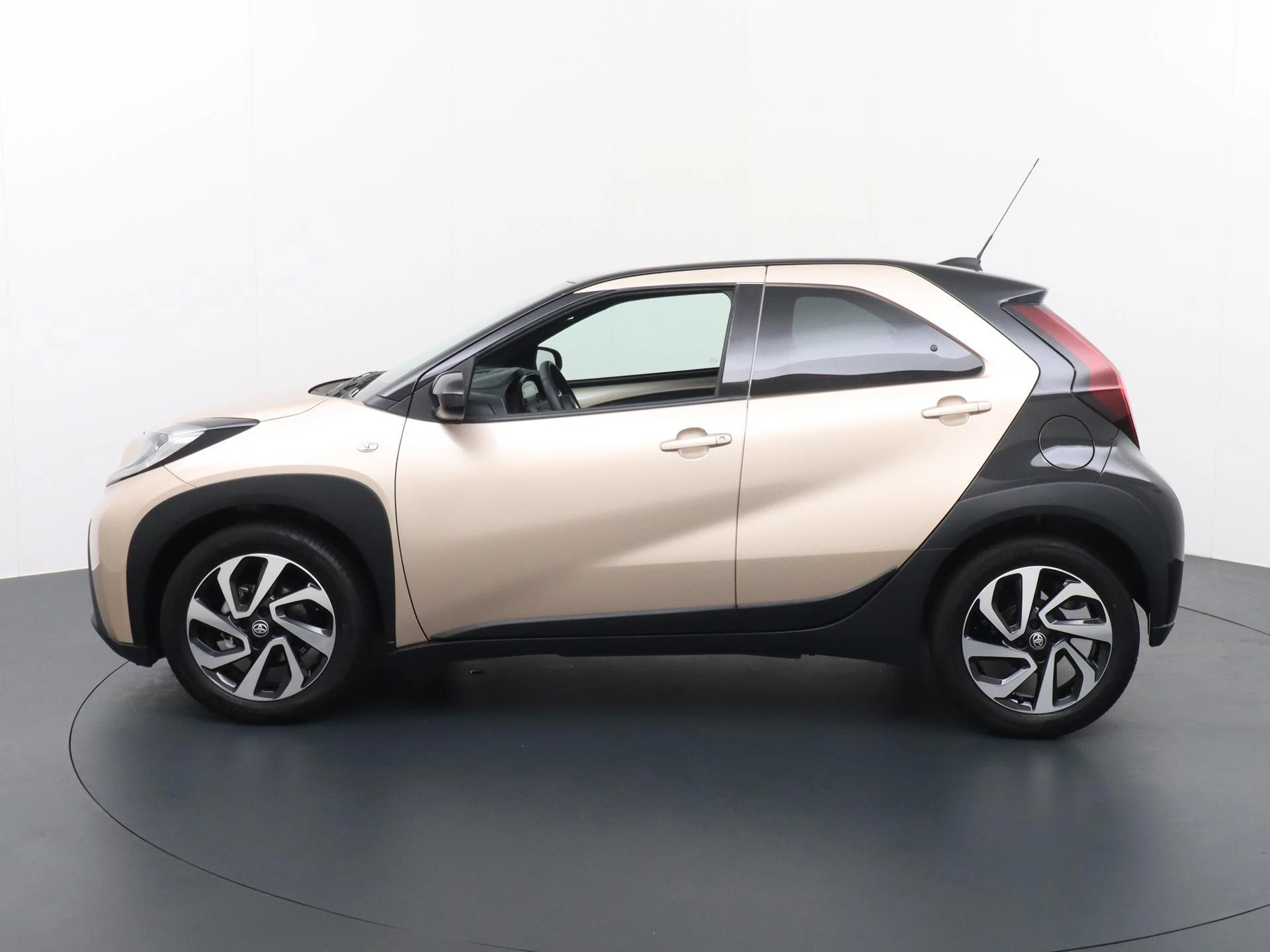 Toyota-Aygo-image-1