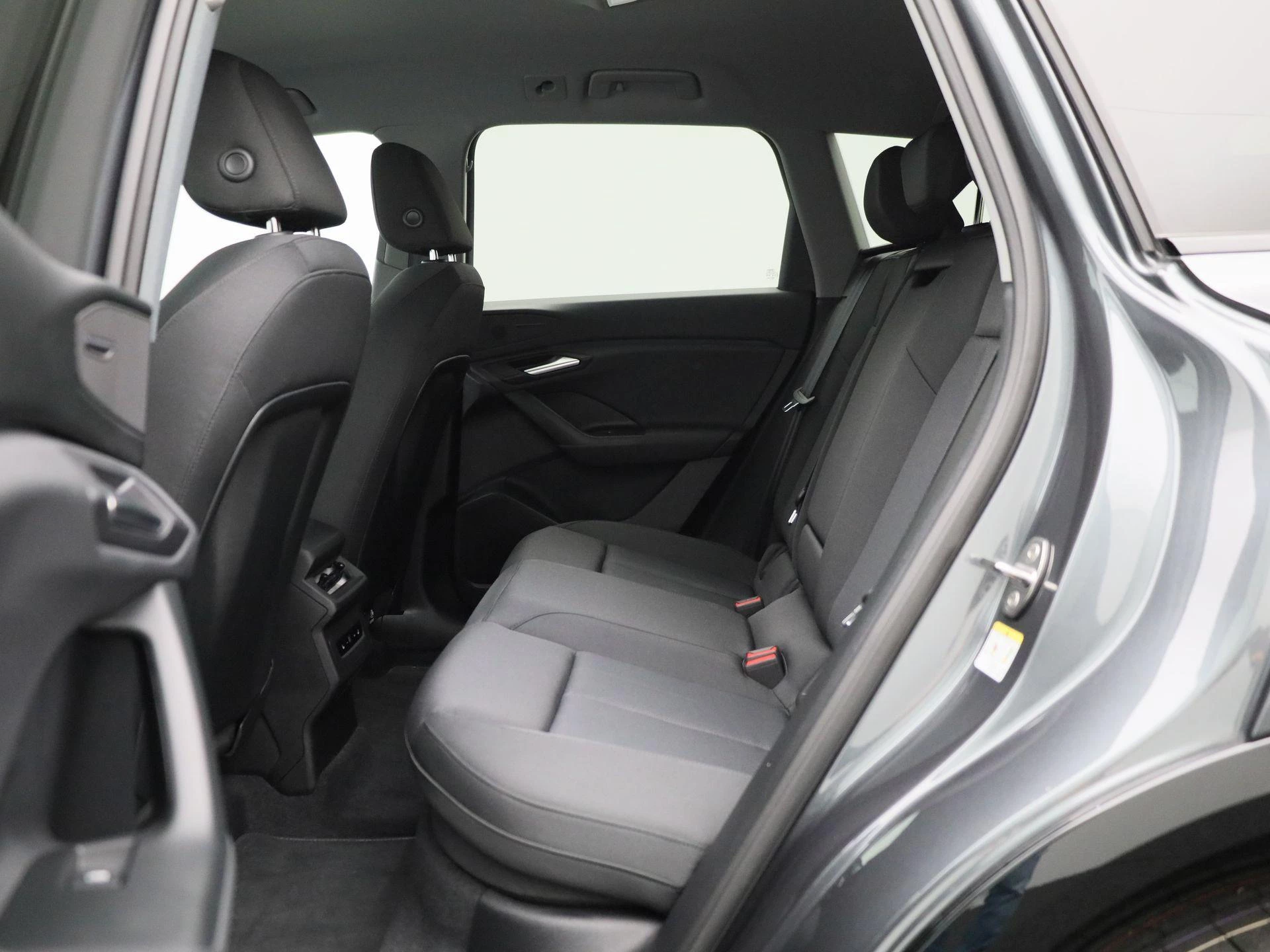 Audi-Q6 e-tron-image-11