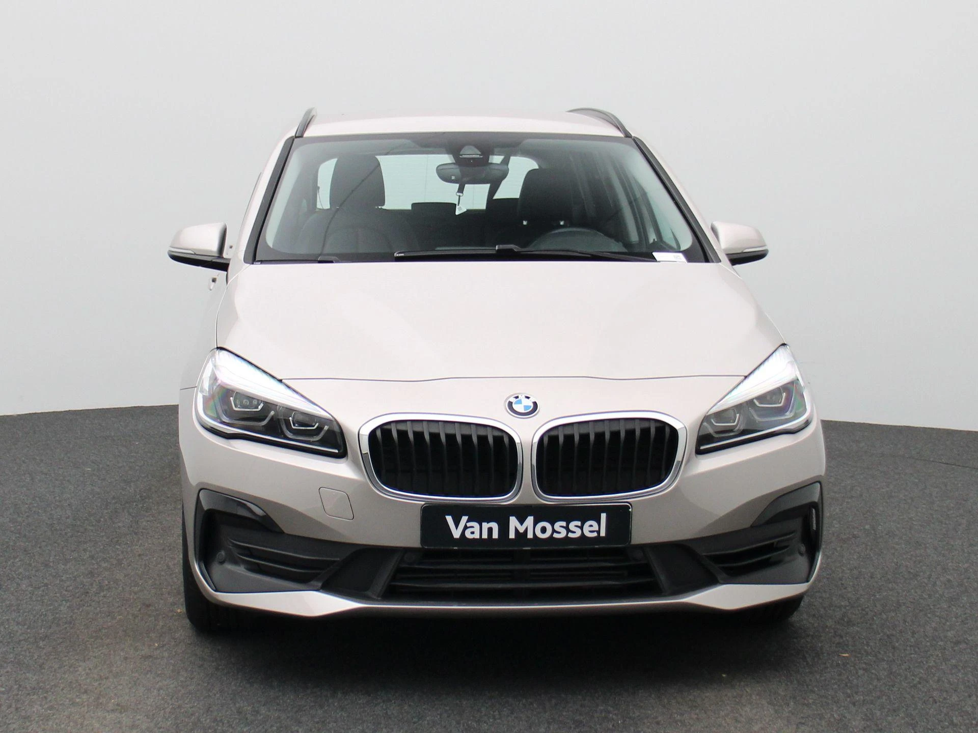 BMW-2 Reeks-image-2
