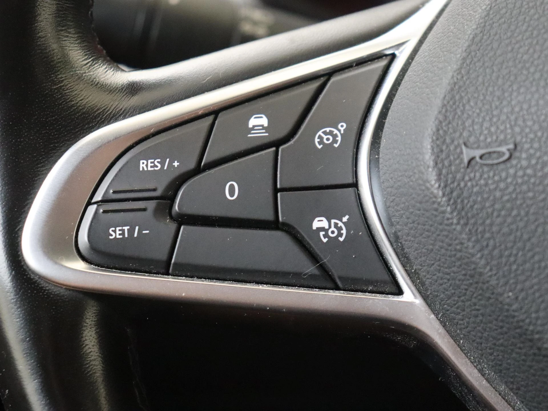 Renault-Arkana-image-11