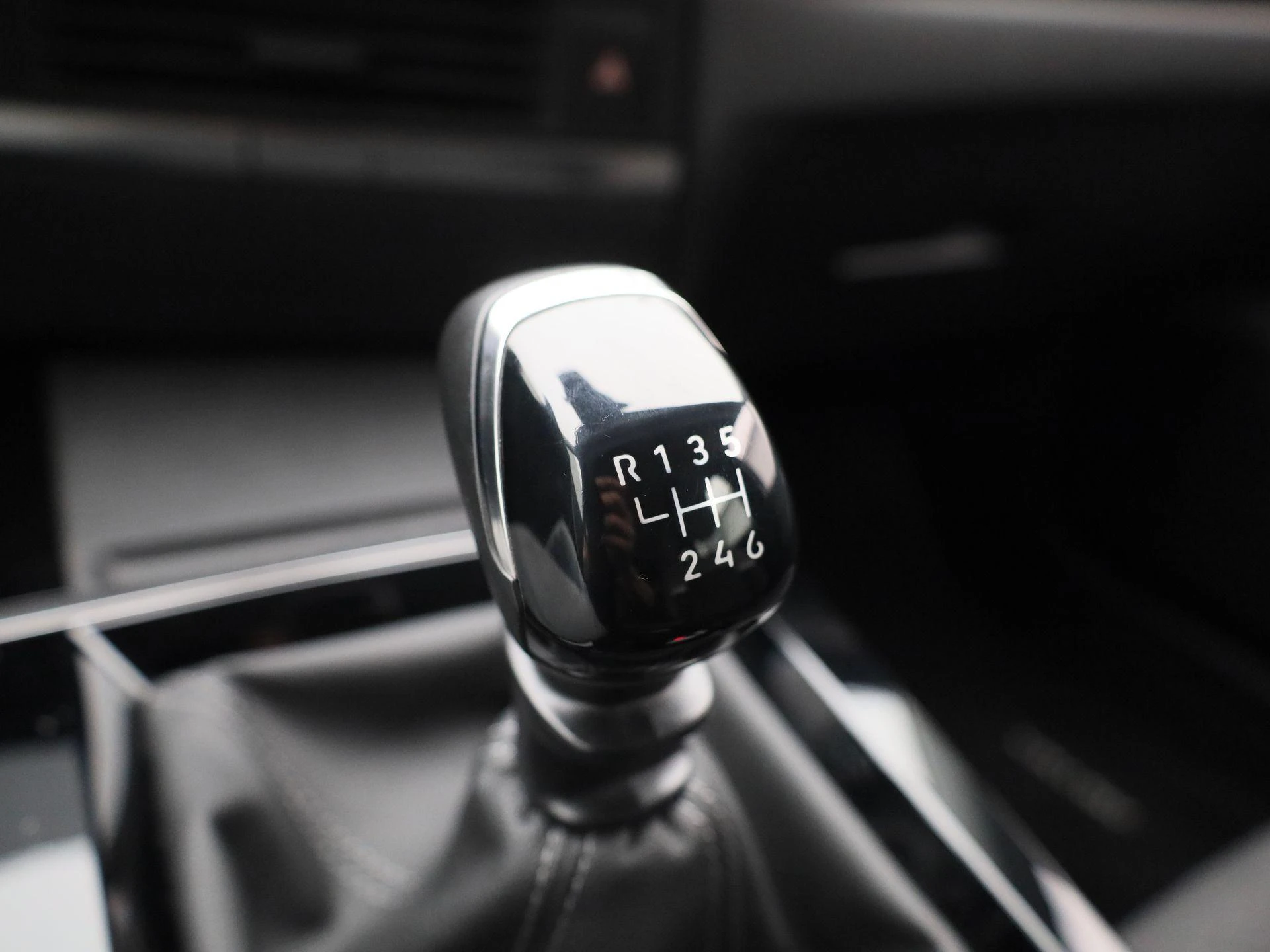 Opel-Astra-image-27