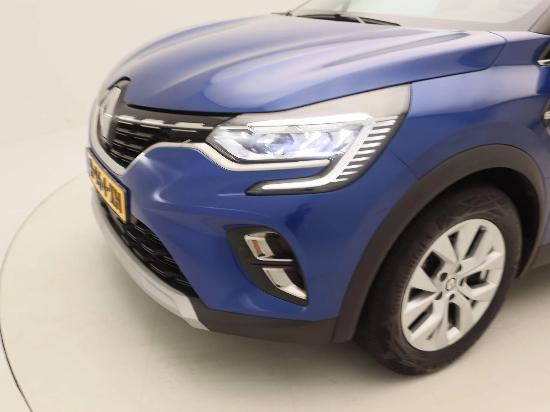 Renault-Captur-image-14