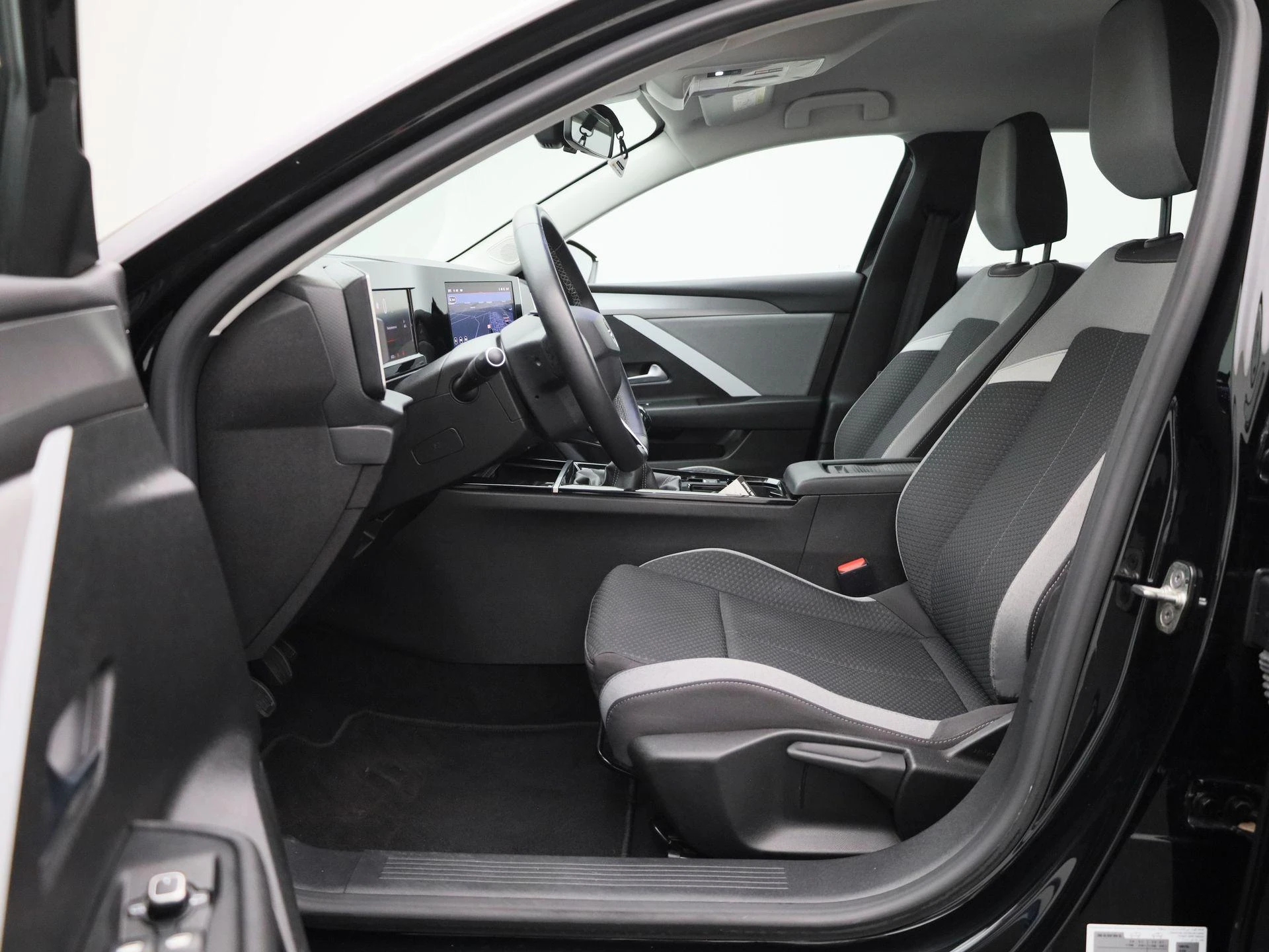 Opel-Astra-image-10